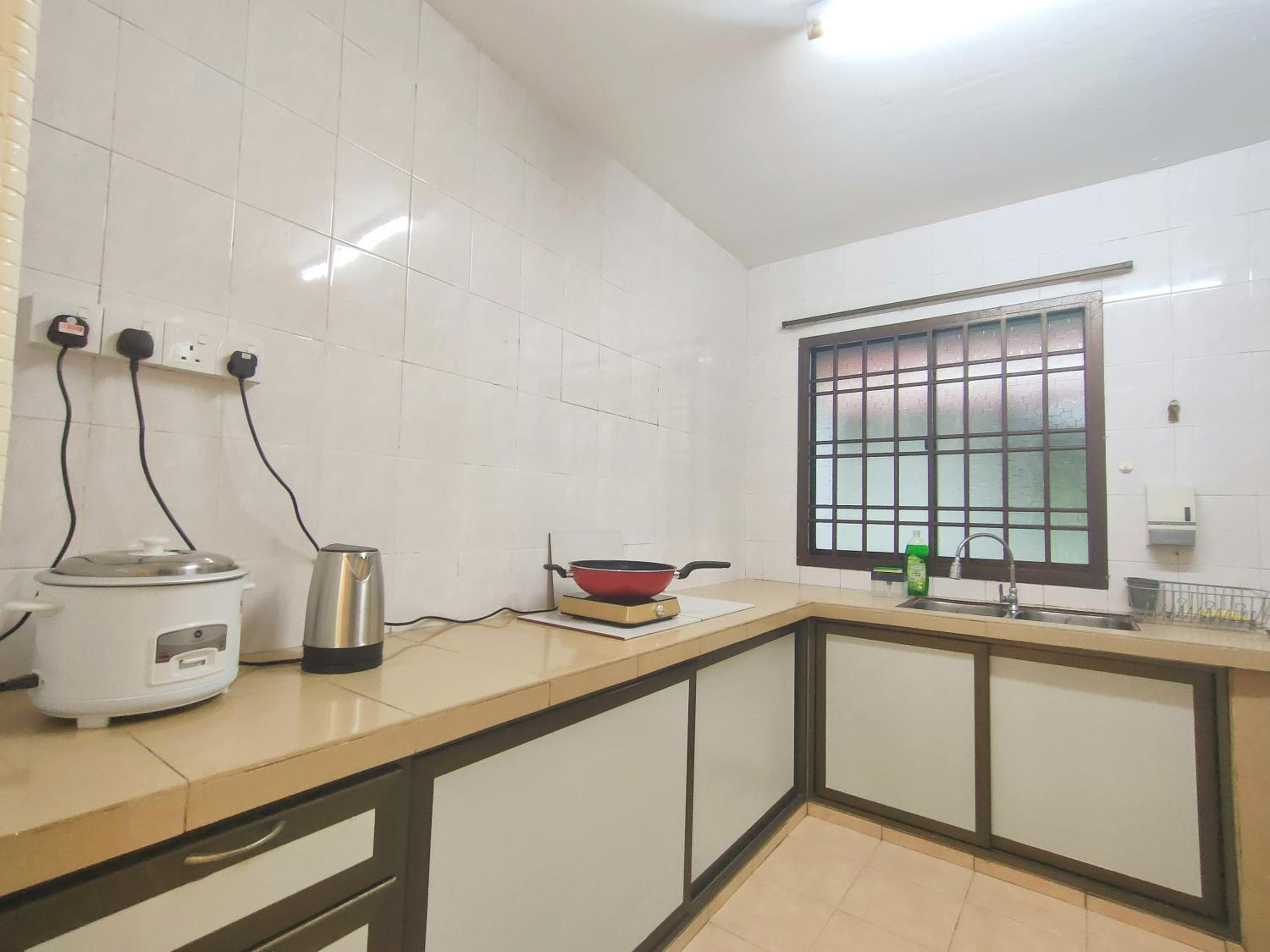 Molek Premium Suite 3R2B at Johor Bahru by Maco Home