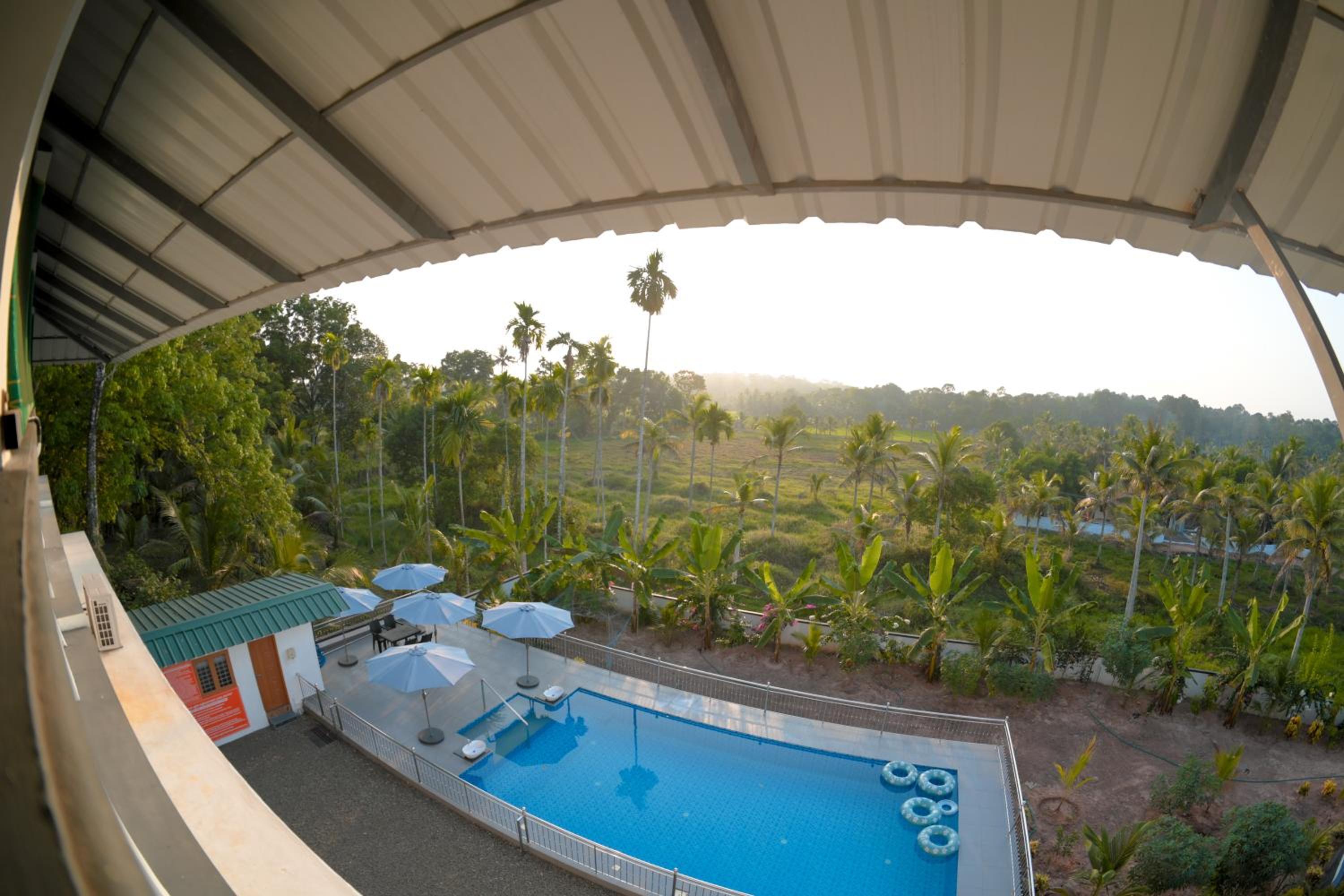 BIKI'S PALM VILLA view 4