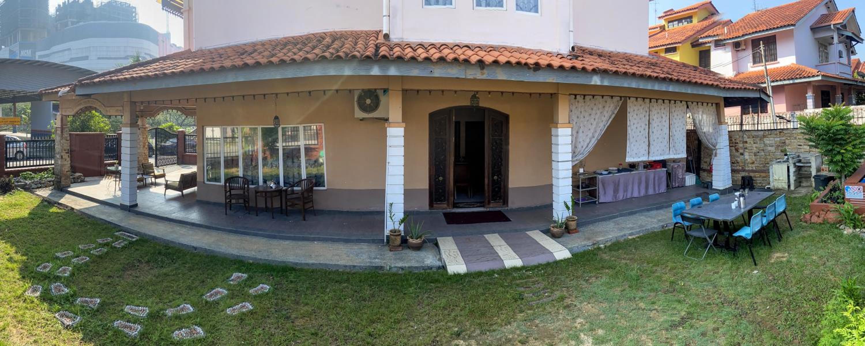 Guesthouse Khatib