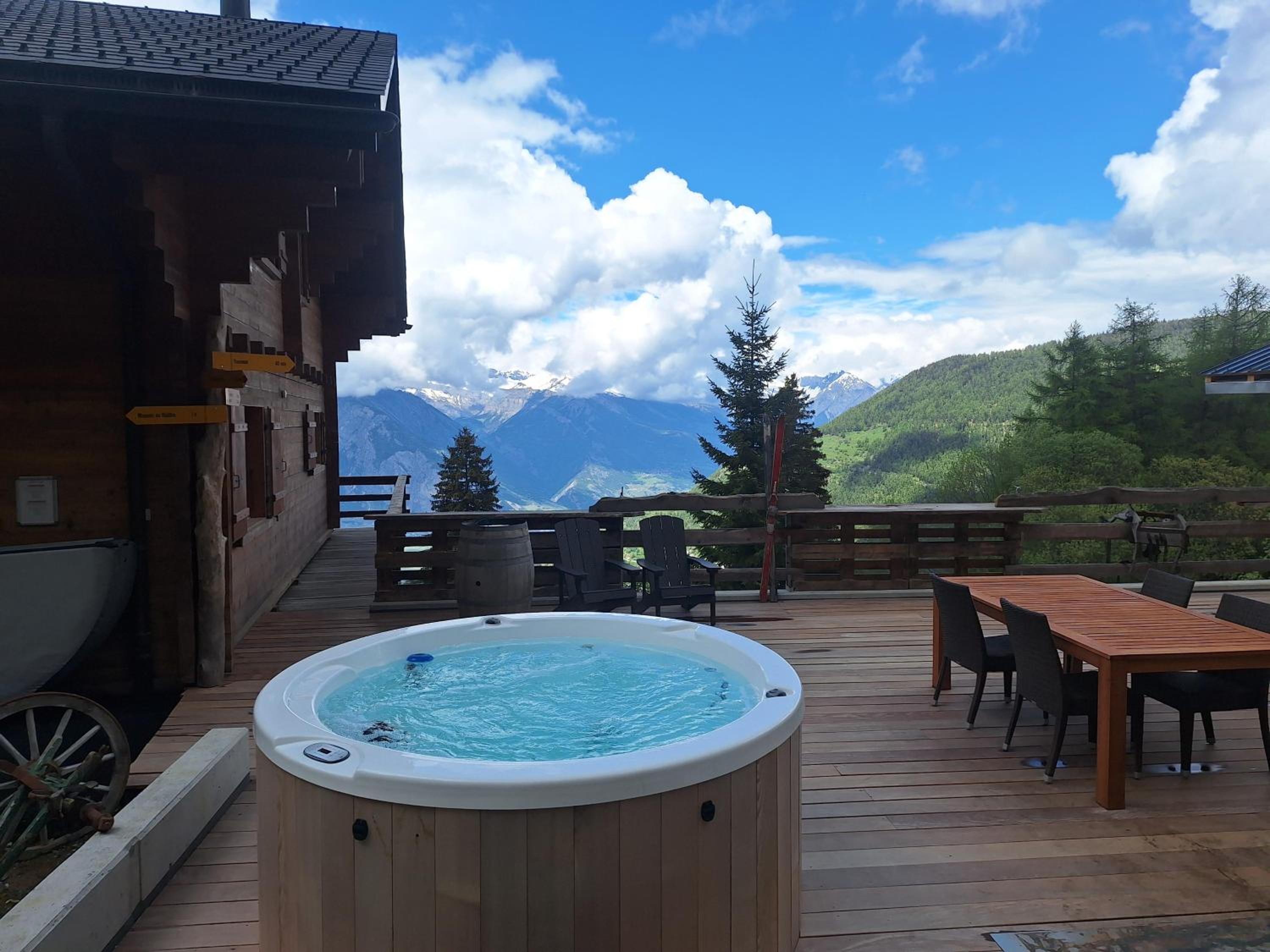 Chalet Alaska