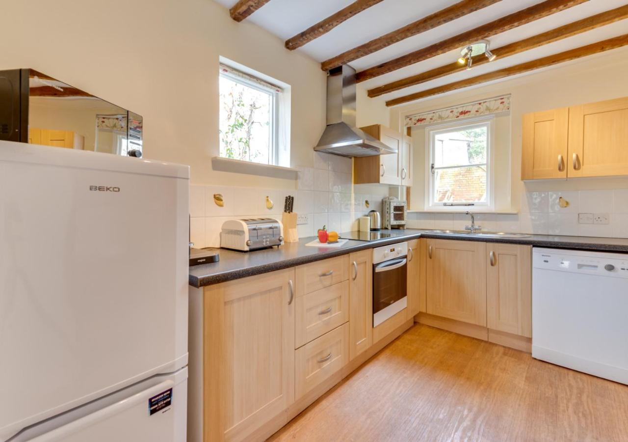 2 Bed in Rolvenden oc-tn563 view 5