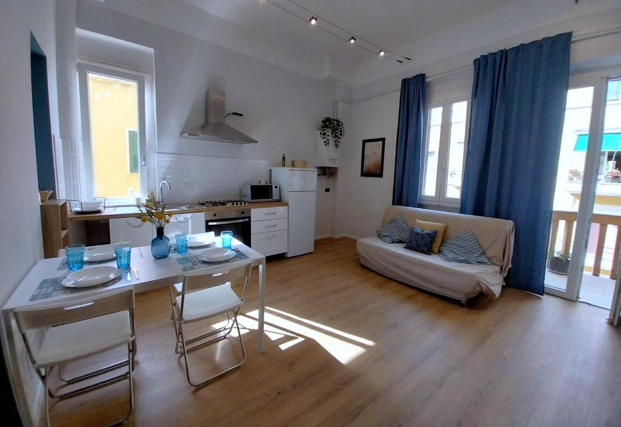 MareRoma32 - tourist rental view 2