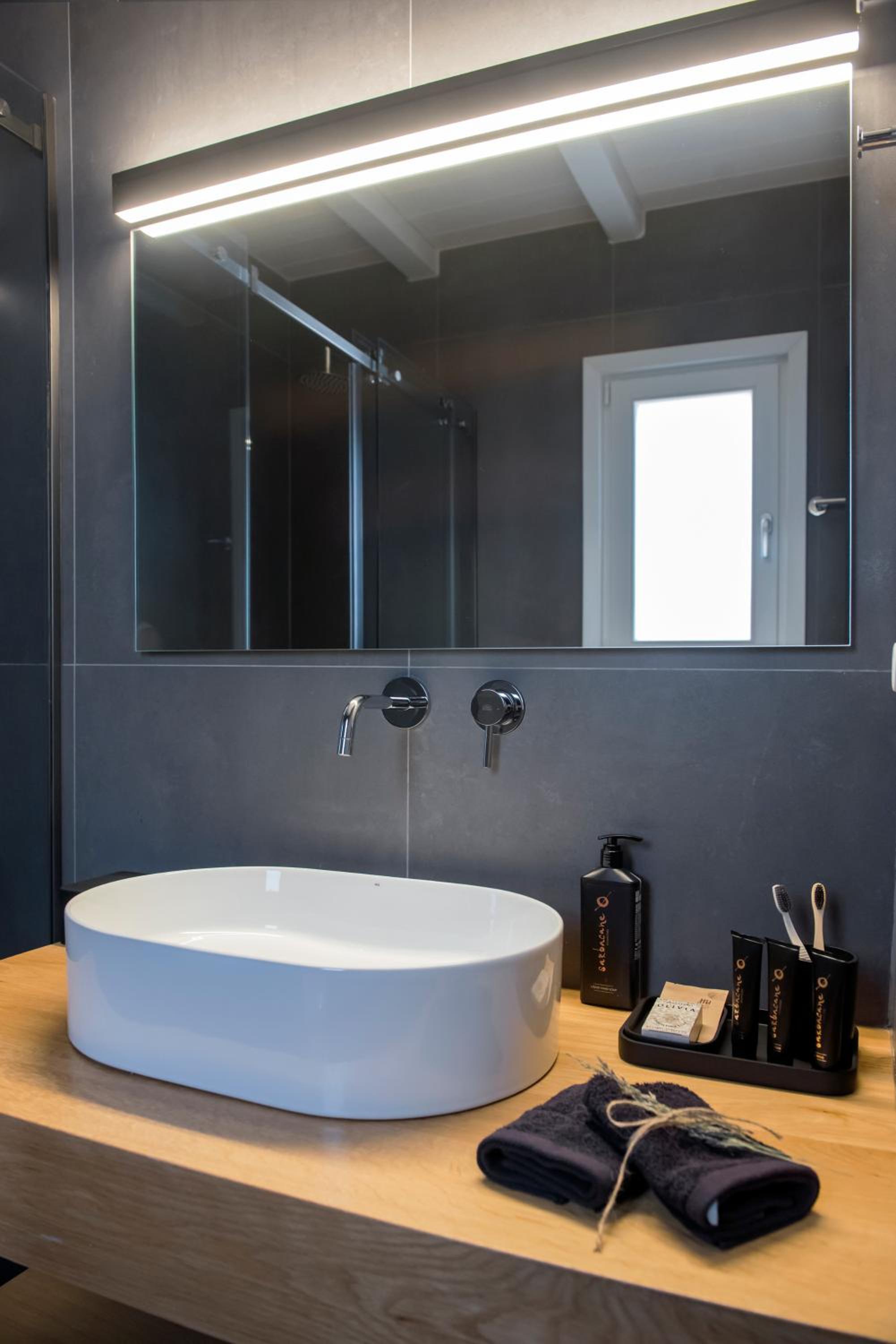 Anaya Suites