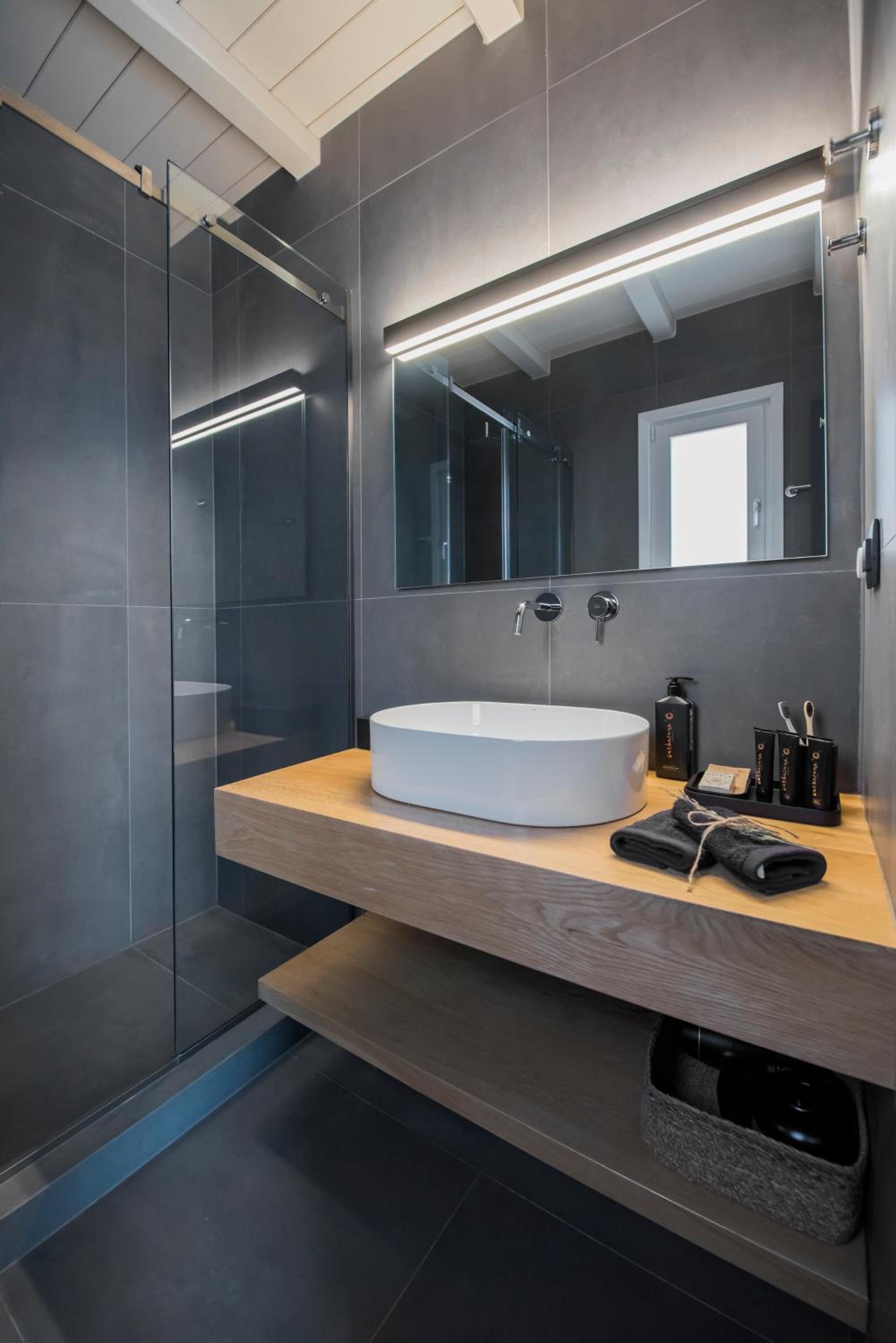 Anaya Suites