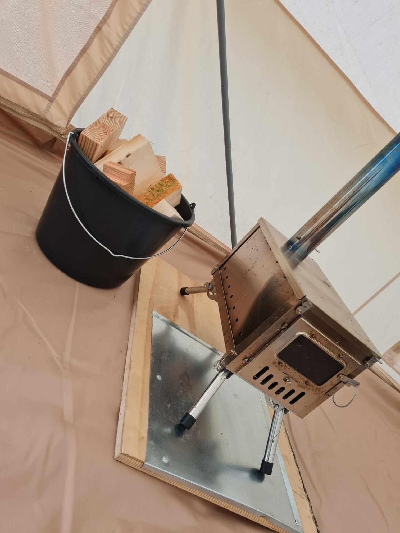 Salomon Glamping