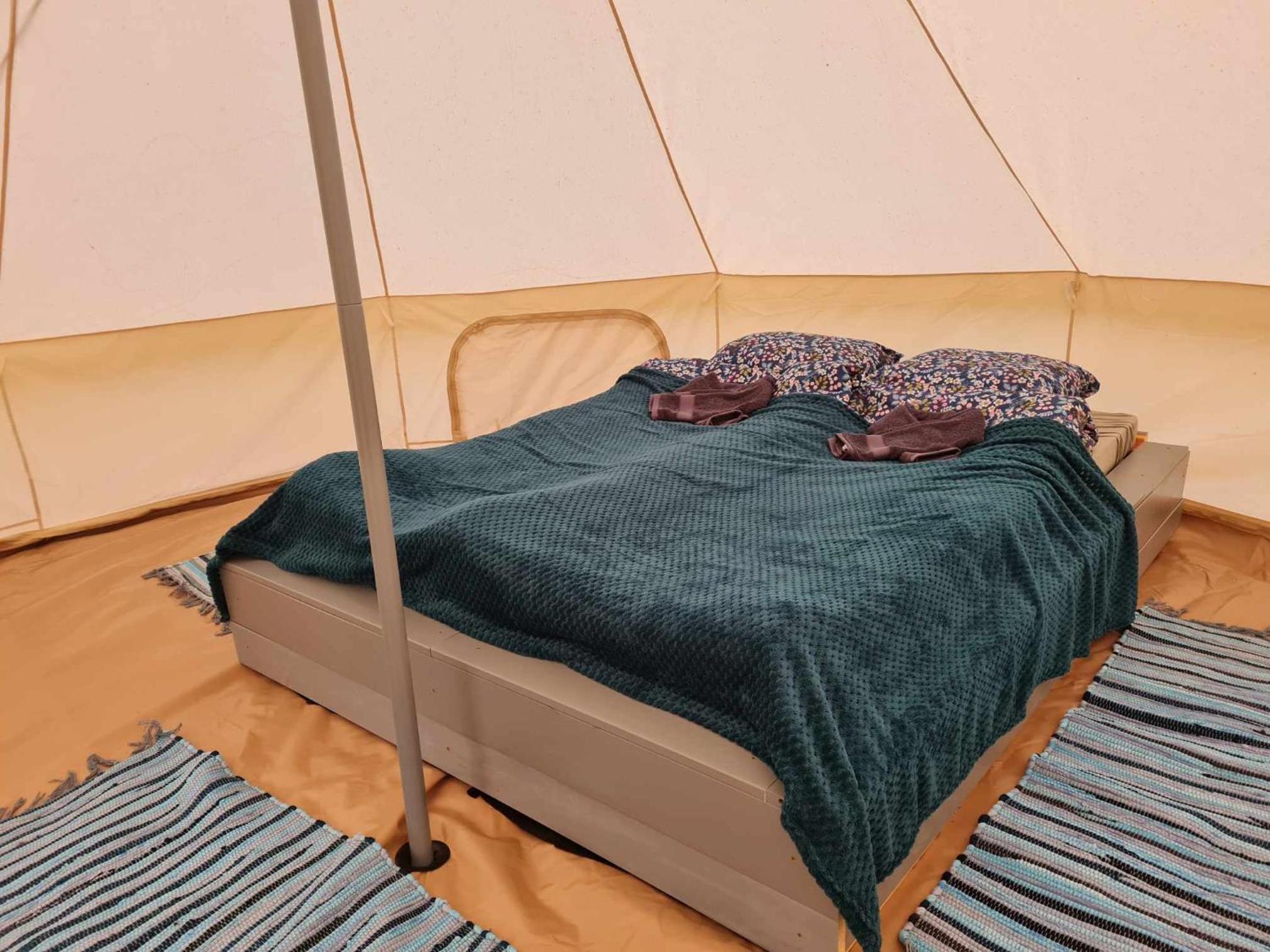 Salomon Glamping