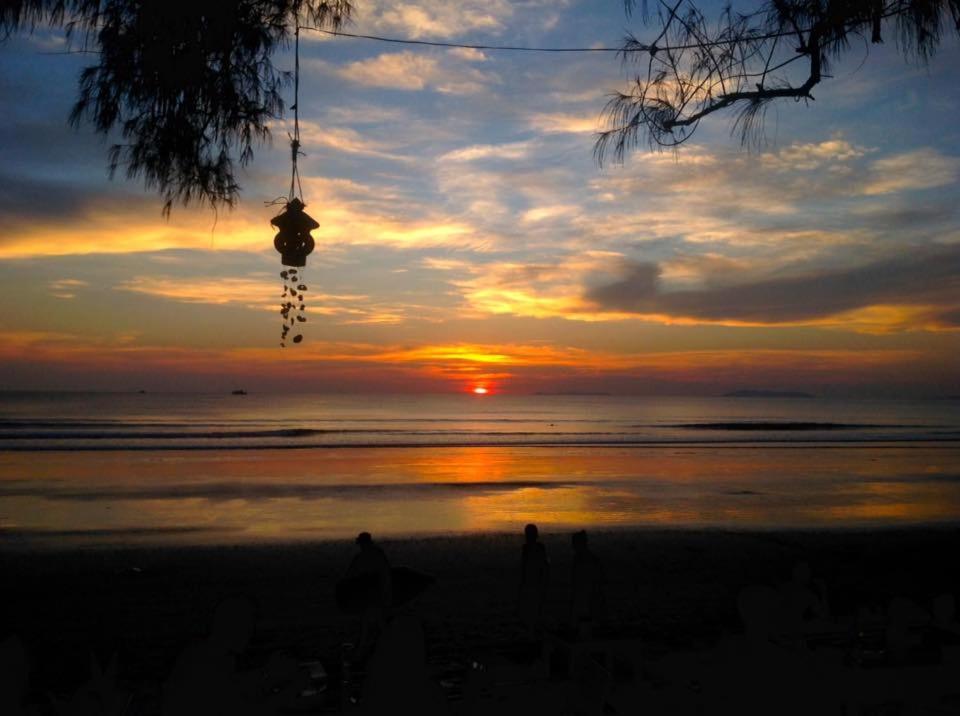 JJ Beach Resort & JJ Seafood