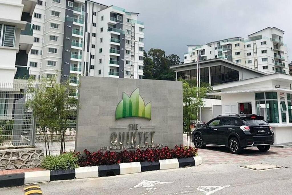 Quintet Cottage