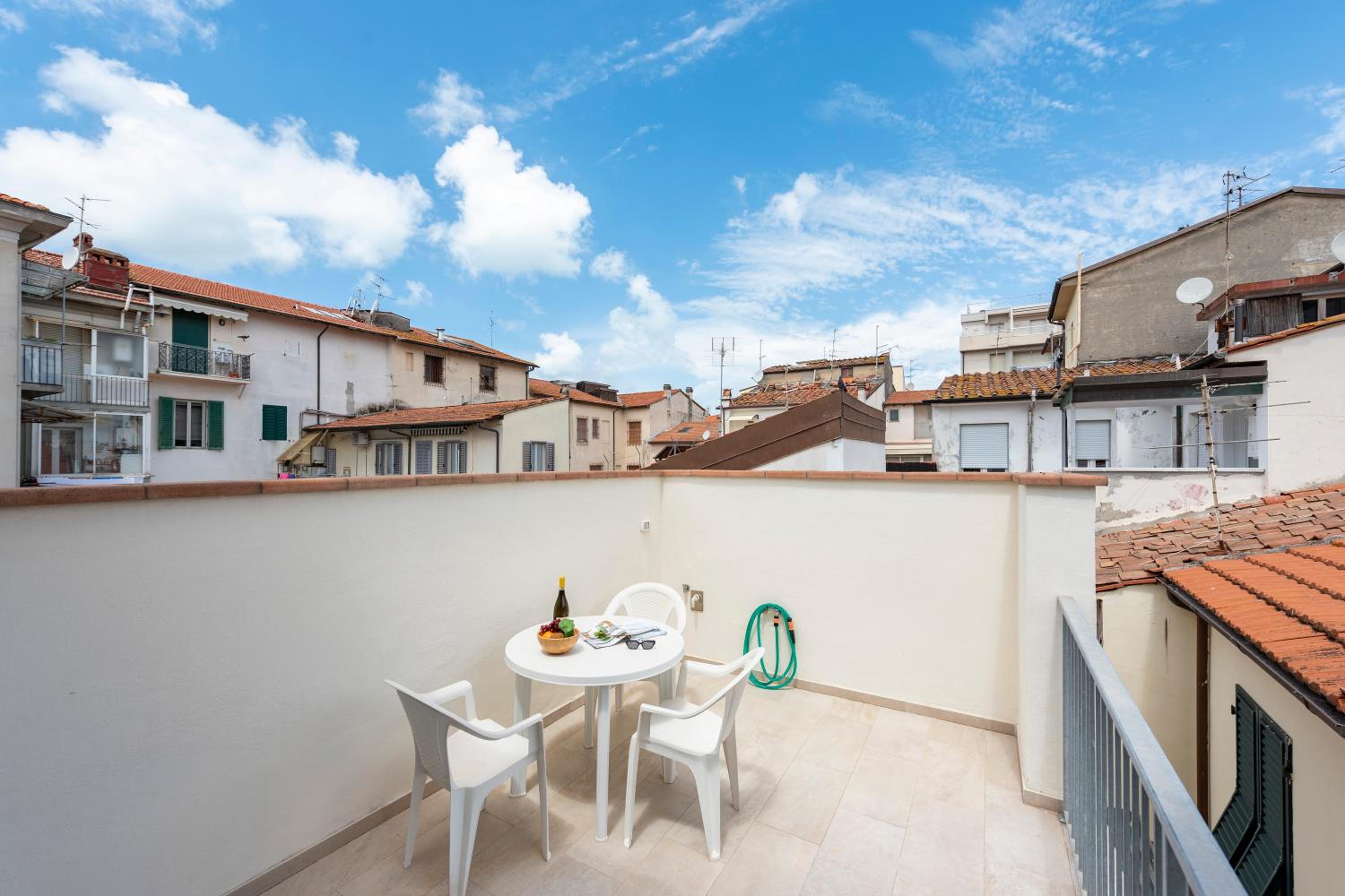 Suite Ondina Viareggio Apartments view 3