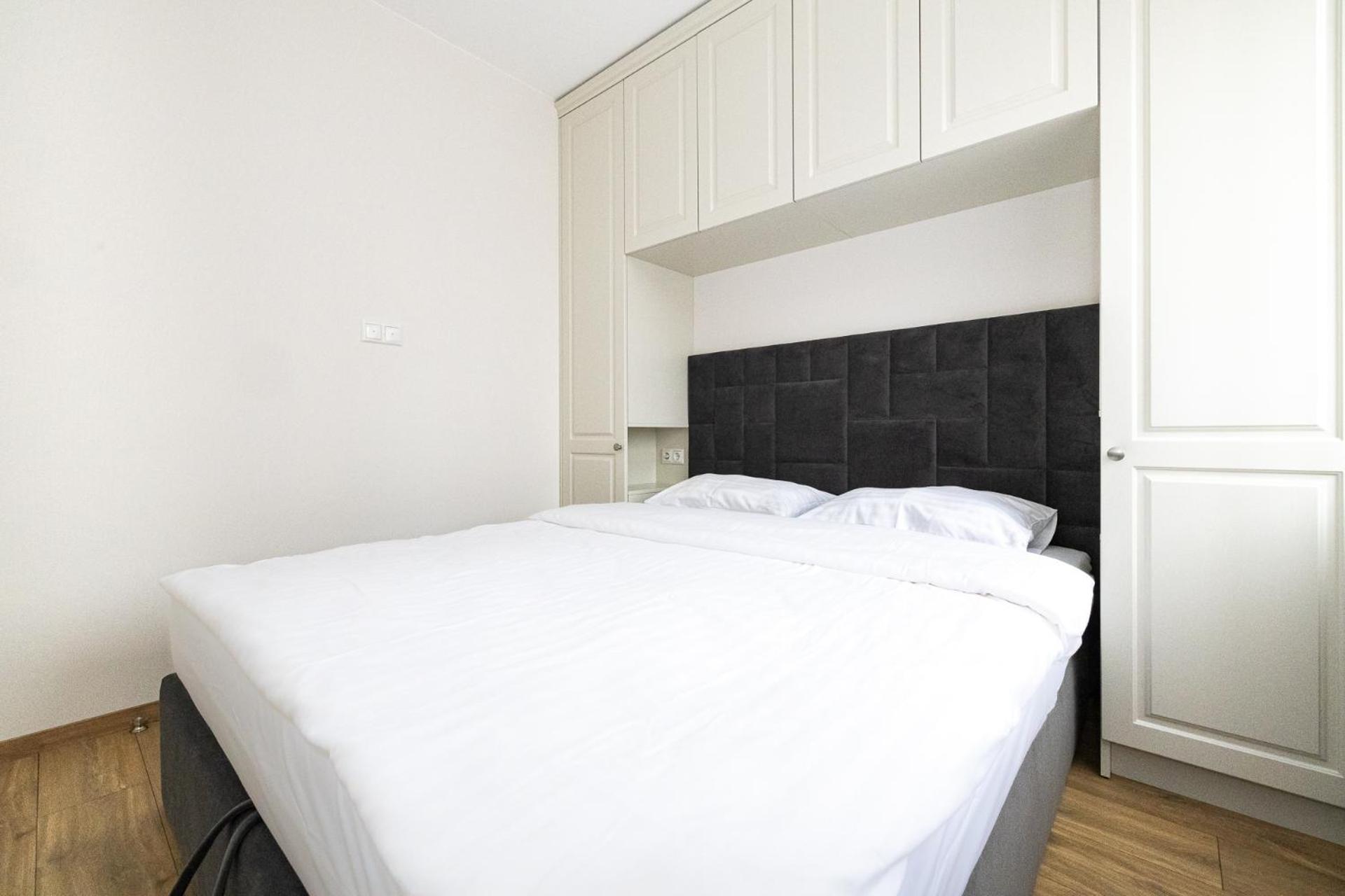 Newly Built Apartments With Parking, By Cohost