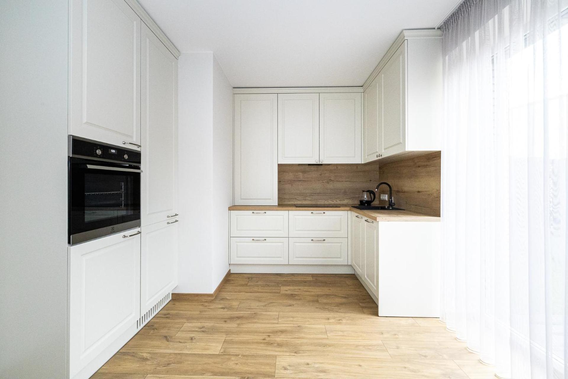 Newly Built Apartments With Parking, By Cohost