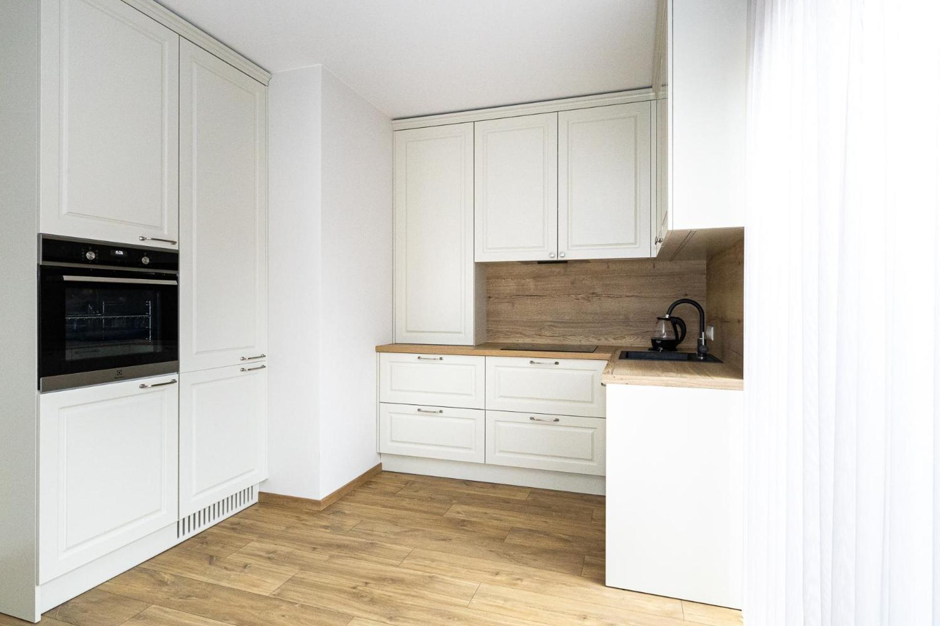 Newly Built Apartments With Parking, By Cohost