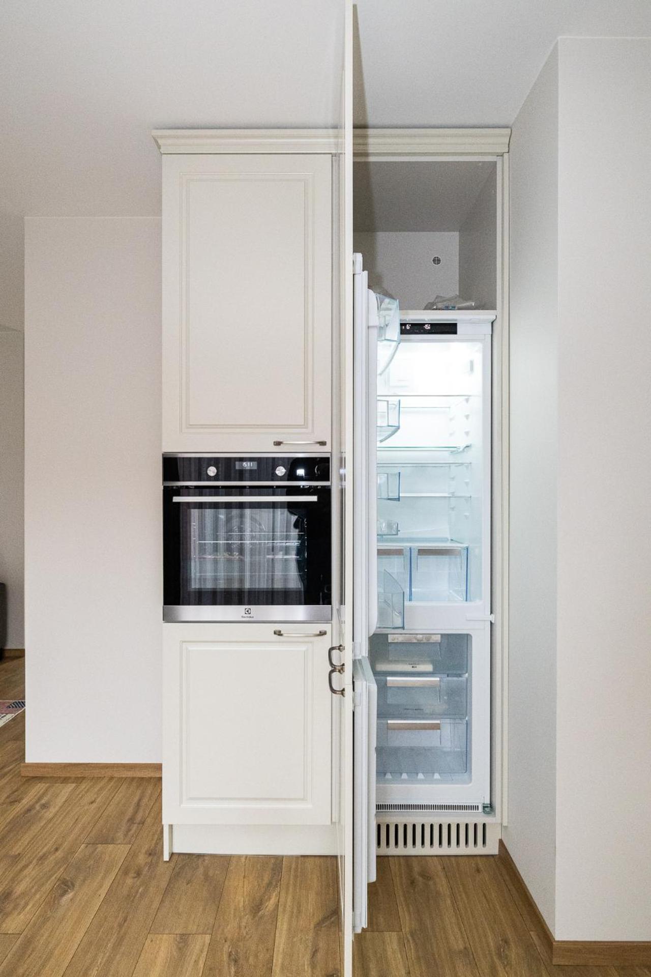 Newly Built Apartments With Parking, By Cohost