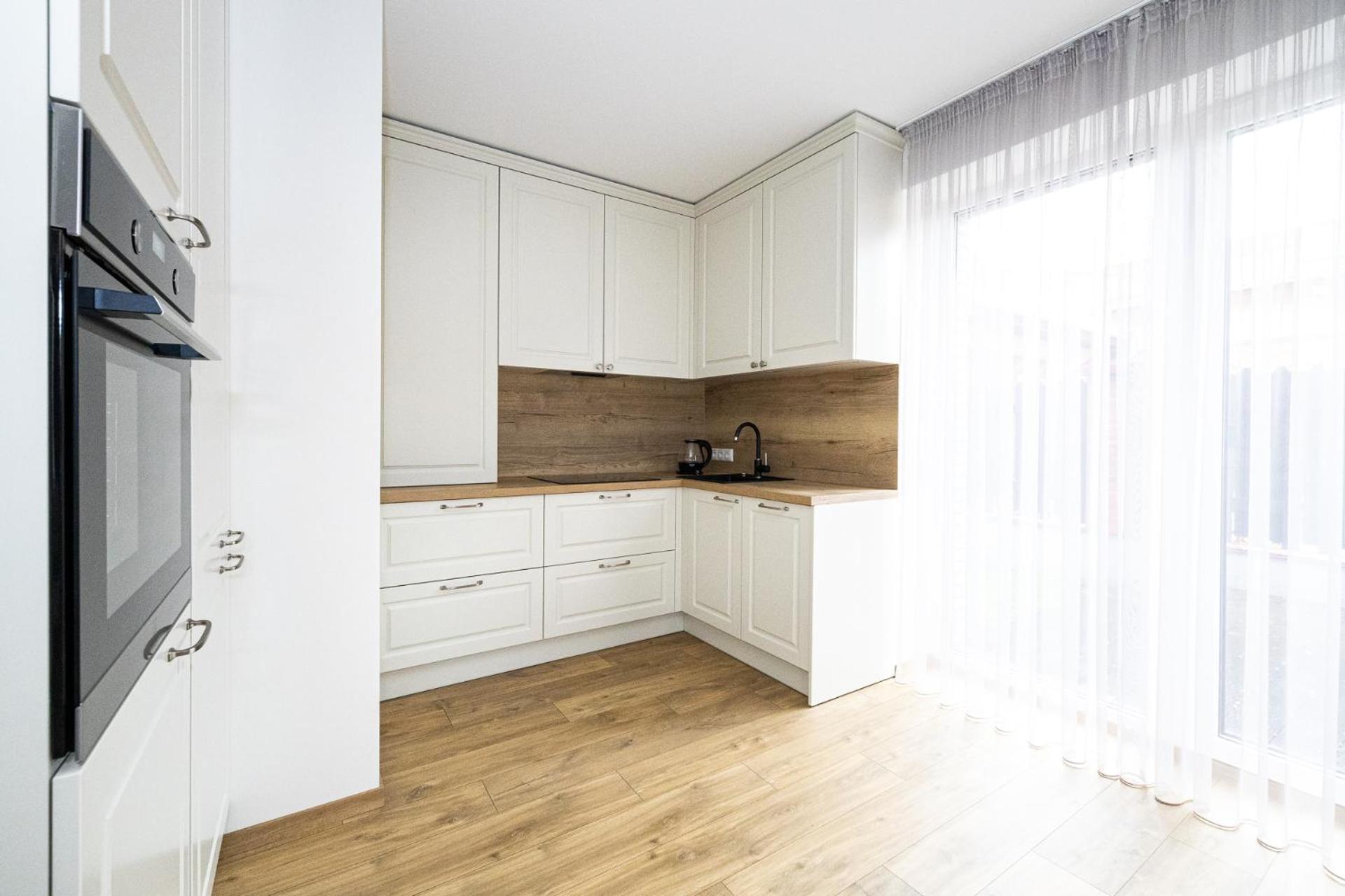 Newly Built Apartments With Parking, By Cohost
