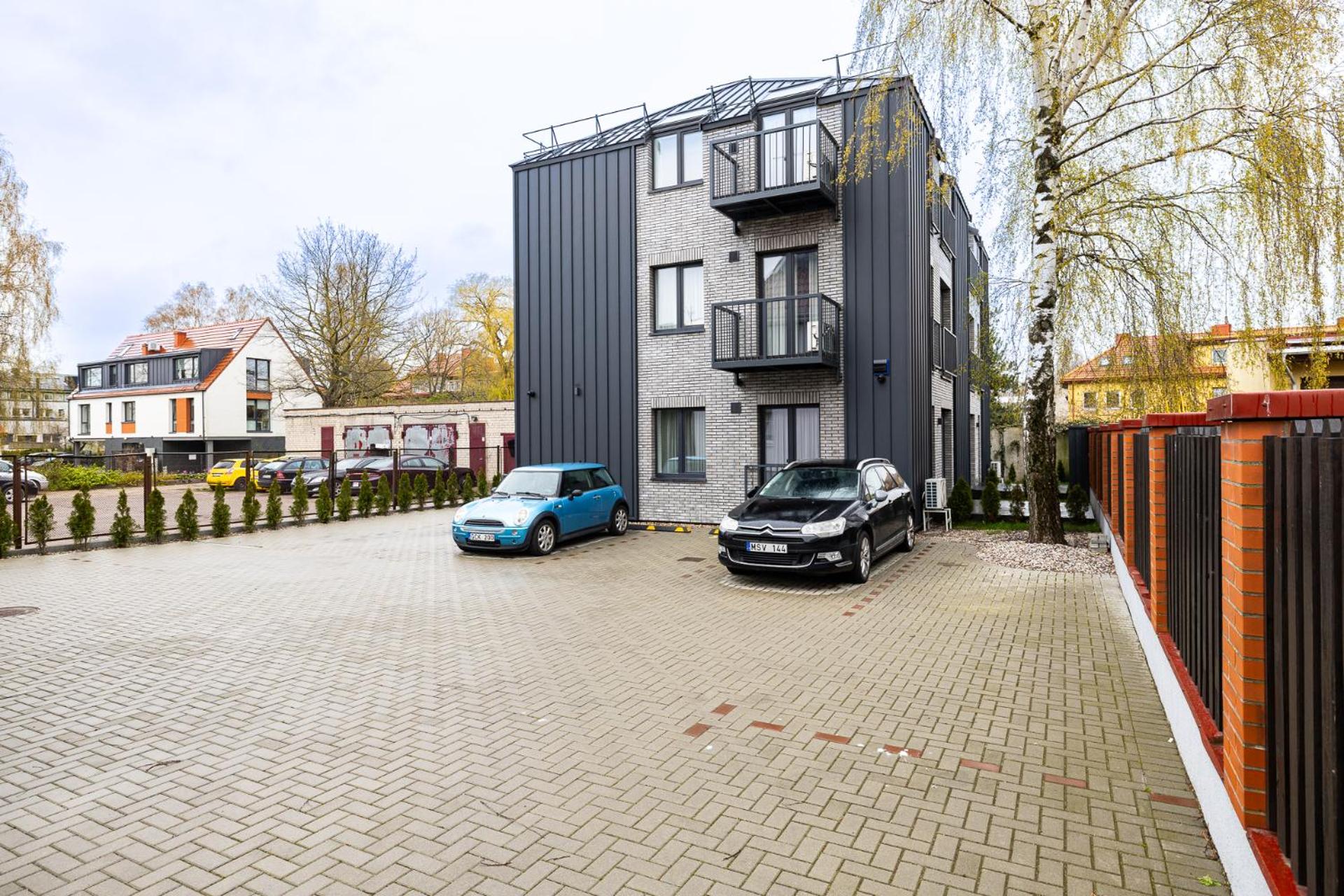 Newly Built Apartments With Parking, By Cohost