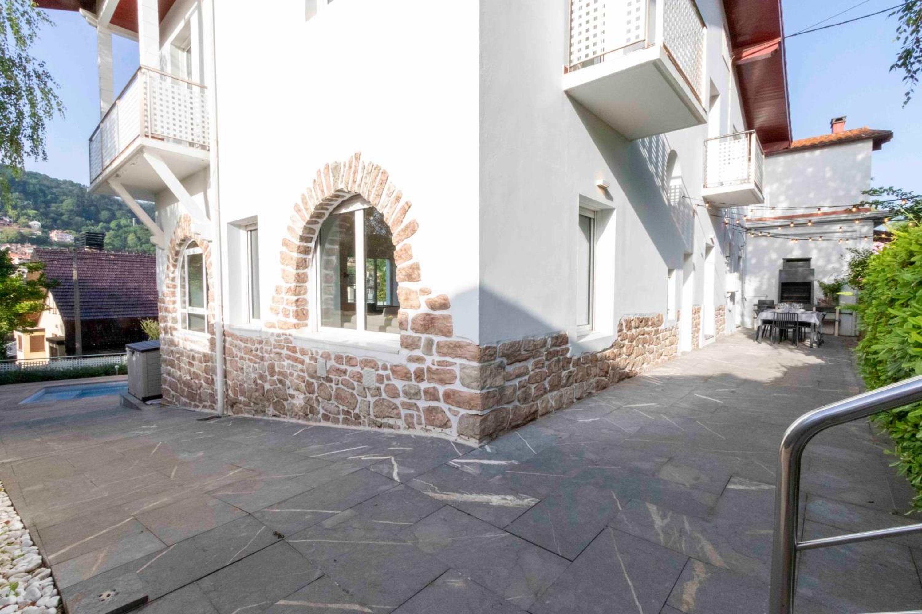 Villa Alaia