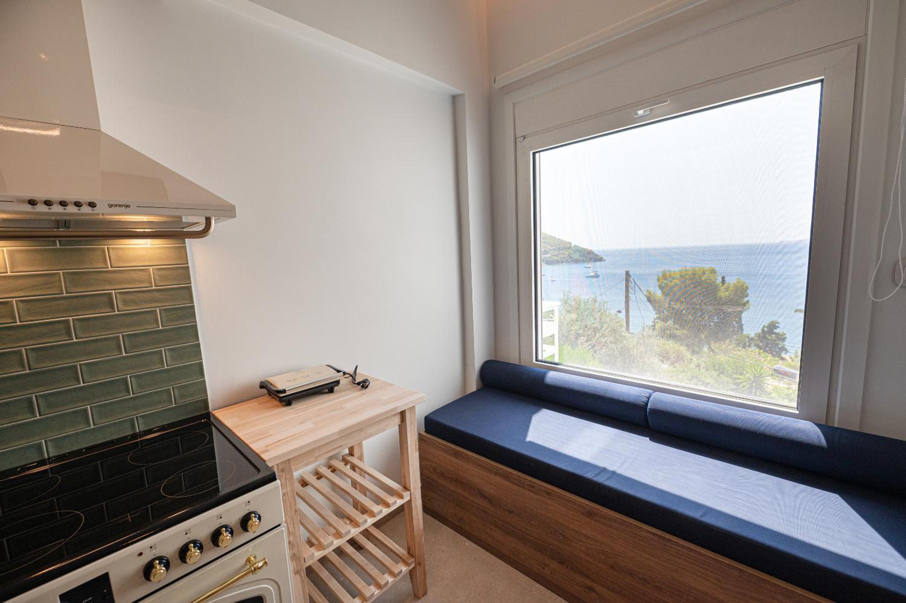 SEMIRAMIS Luxury Apartments