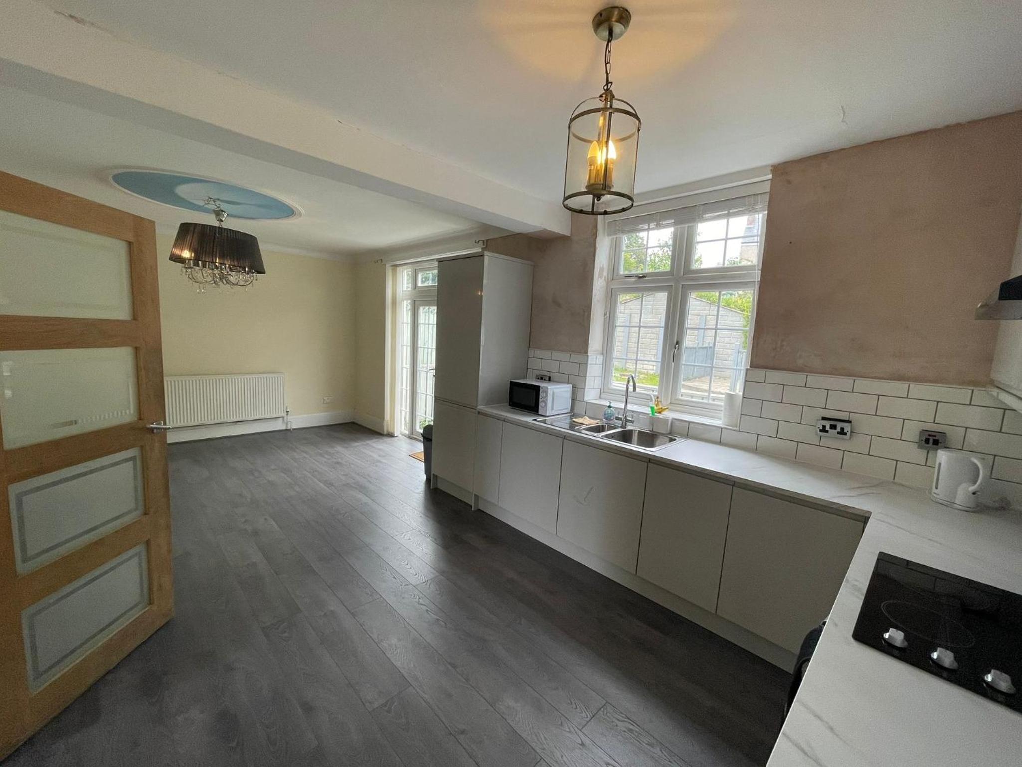 Charming 4-Bed House in Sheffield view 2