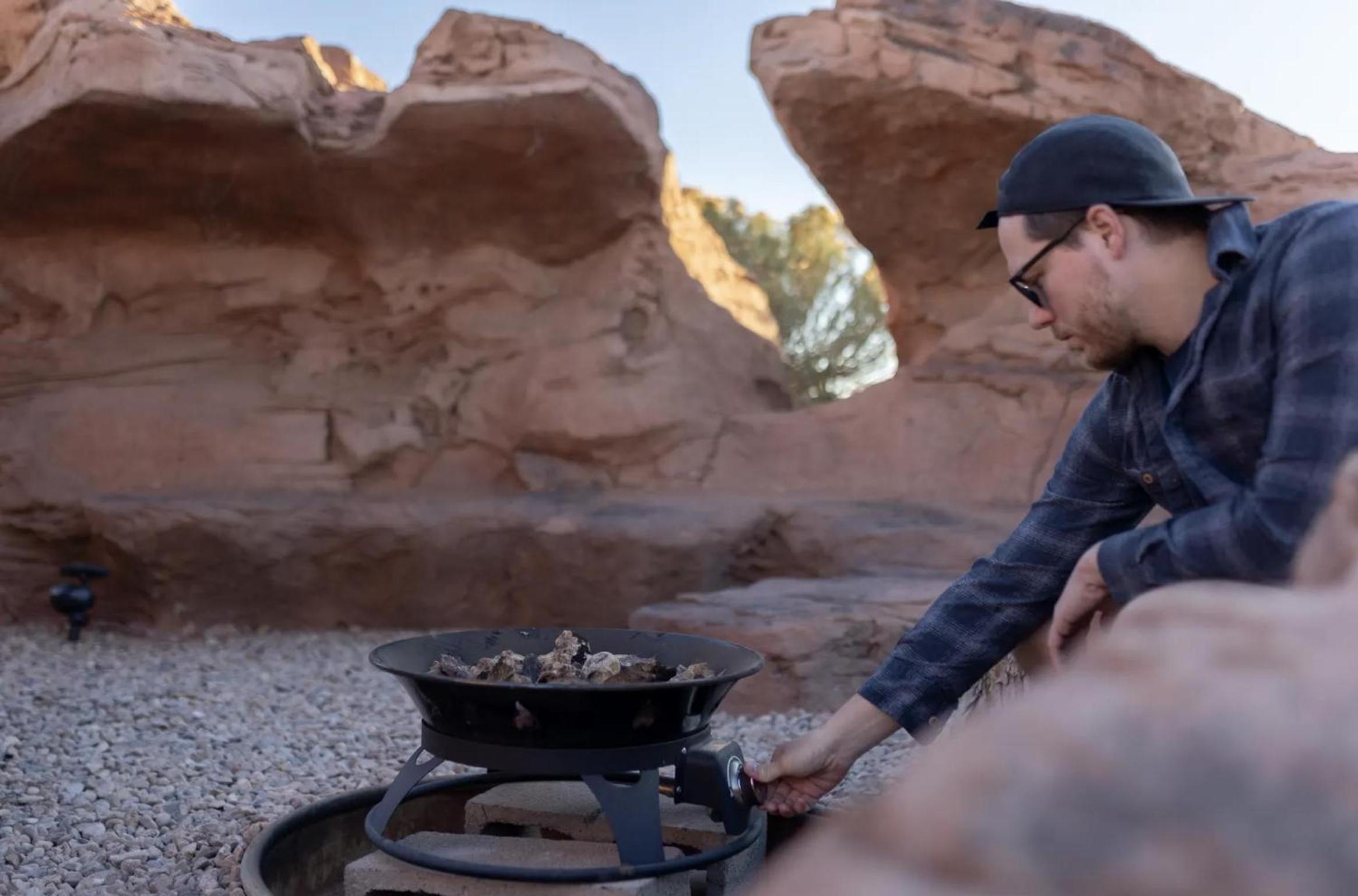 Glamp Tent b w Zion & Bryce Outdoor Shower & Wifi view 5