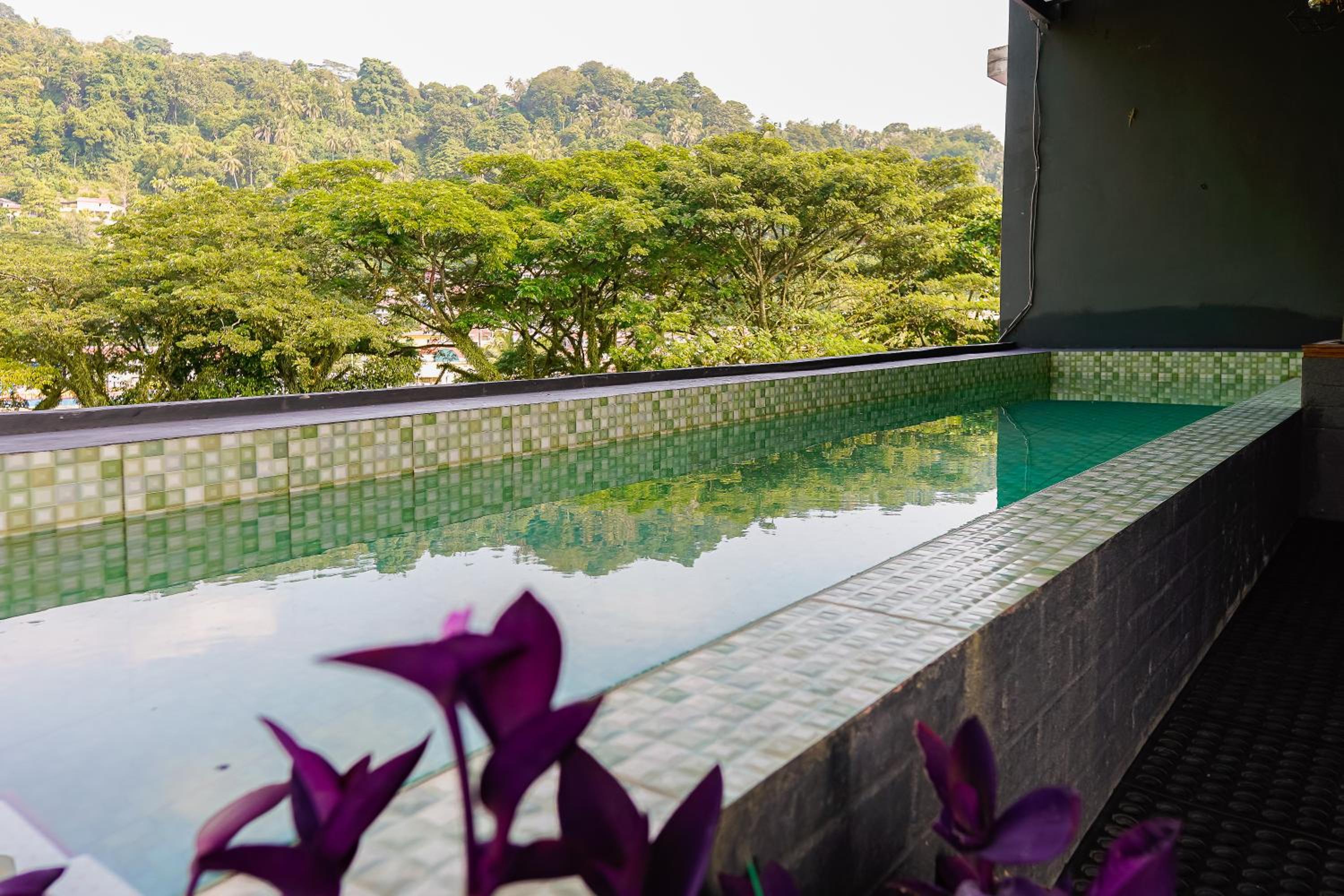 Kokos Hostel Padang City