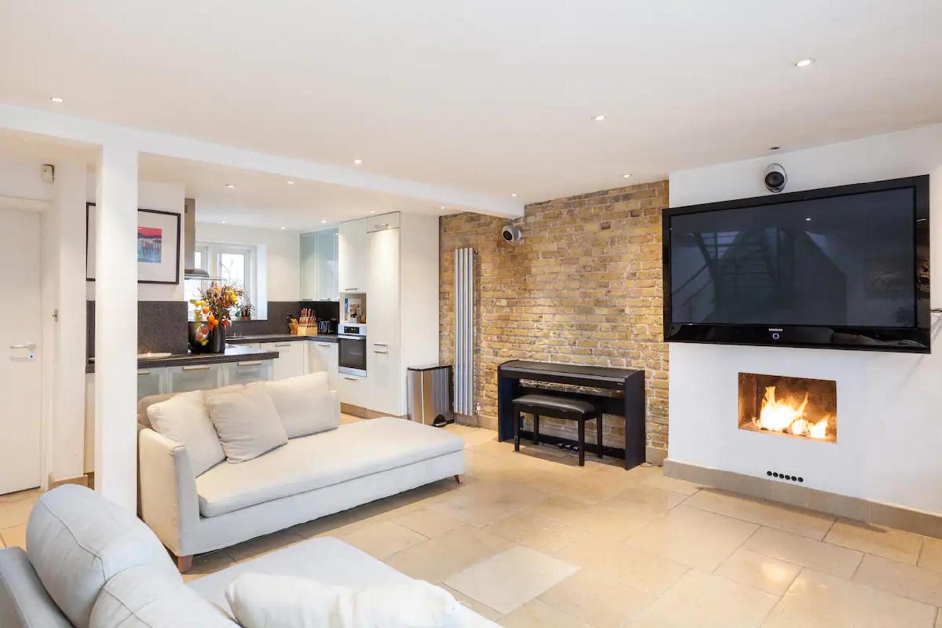 Knightsbridge Central 4th Floor Walk up- Penthouse