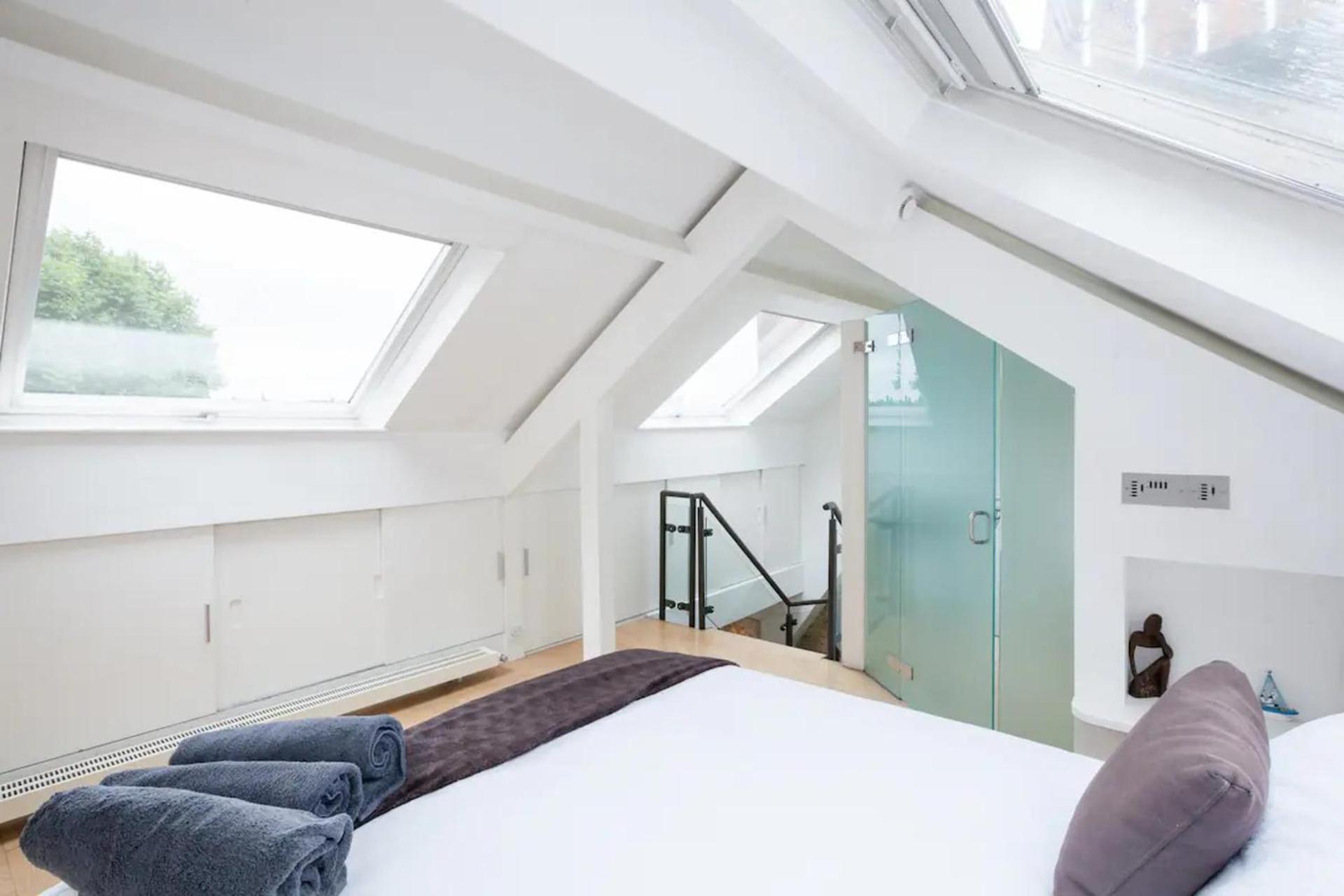 Knightsbridge Central 4th Floor Walk up- Penthouse
