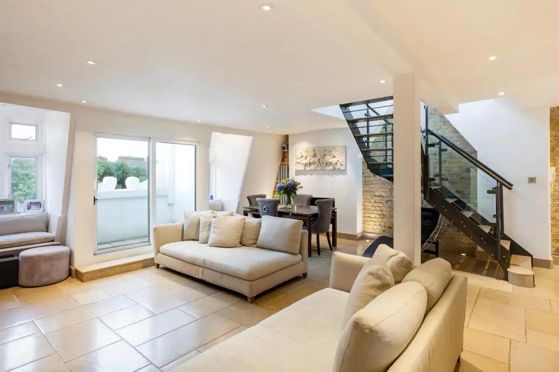 Knightsbridge Central 4th Floor Walk up- Penthouse
