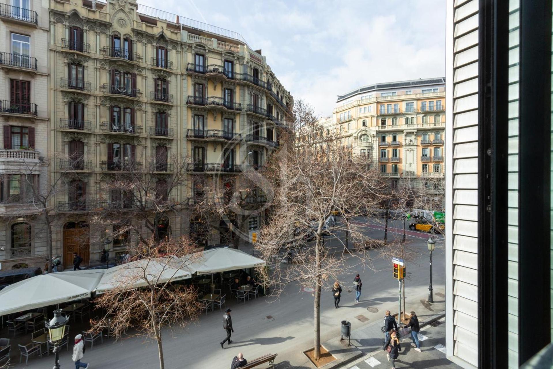 Cómodo apartamento en Rambla Cataluña