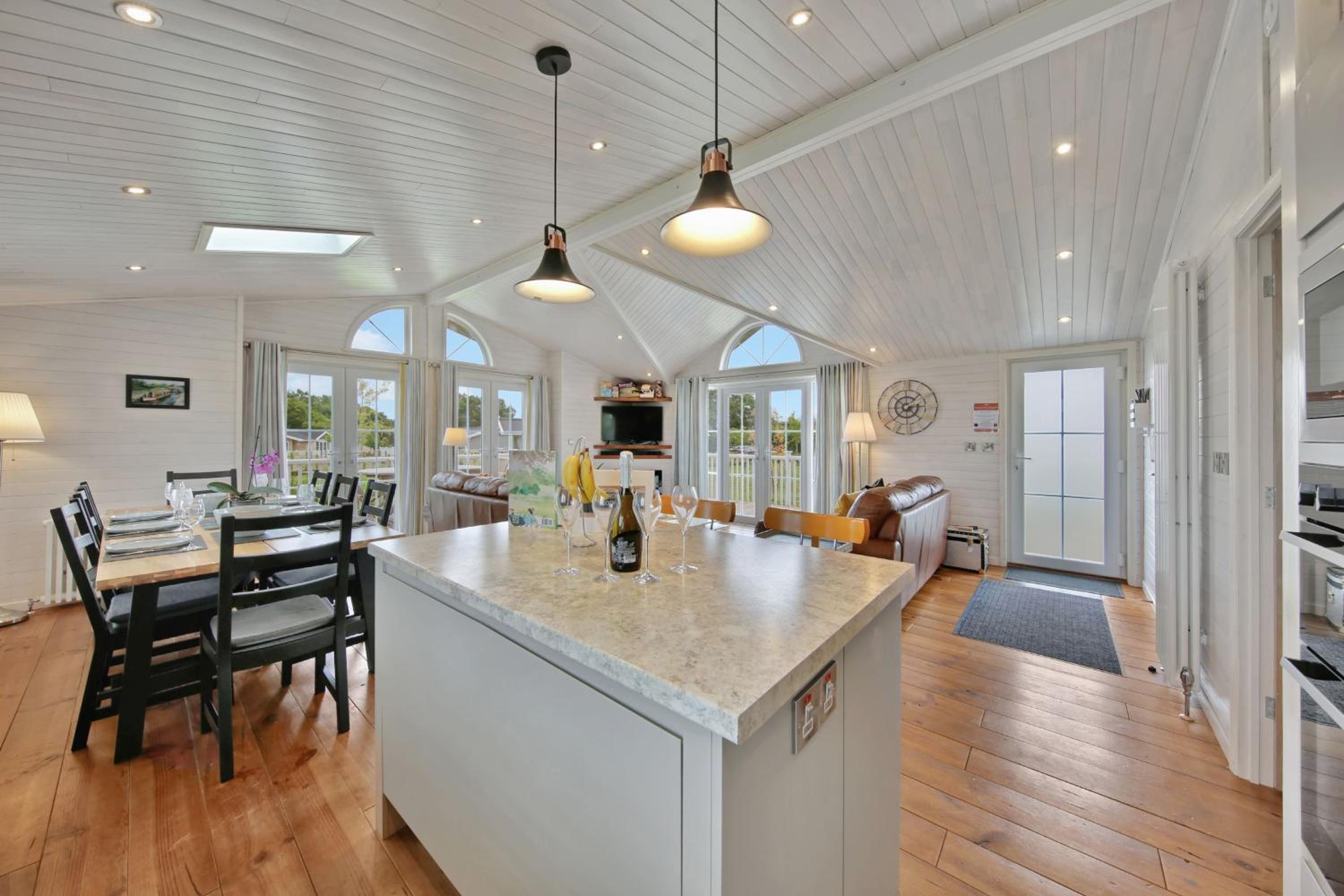 Host & Stay - Mahonia Lodge