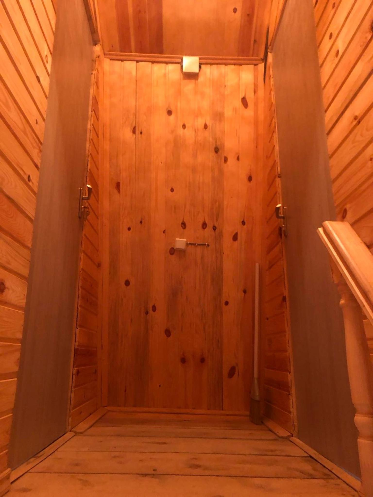 Cloudtop hut