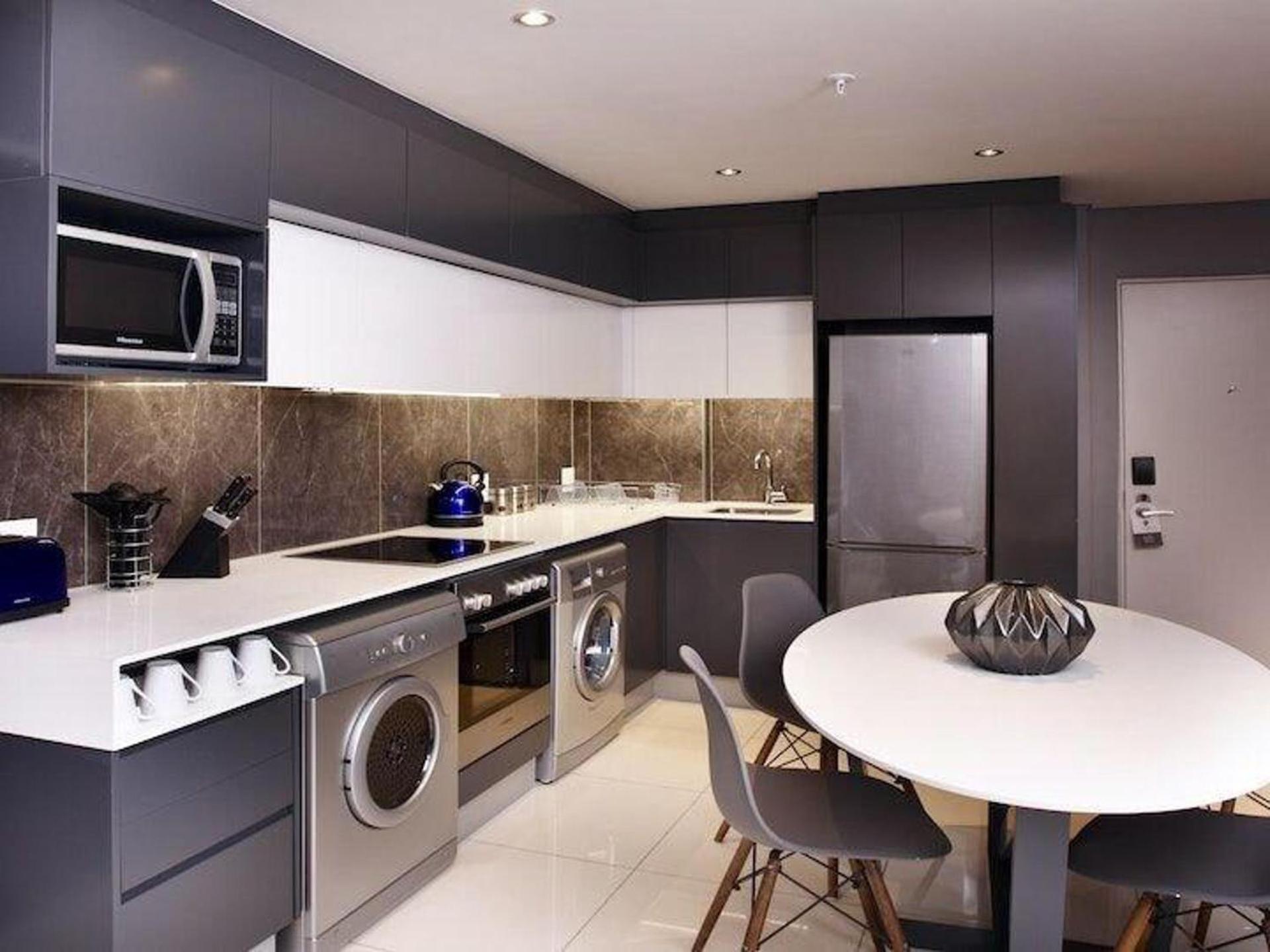 Katherine Retreat - Stylish Apartment in Sandton