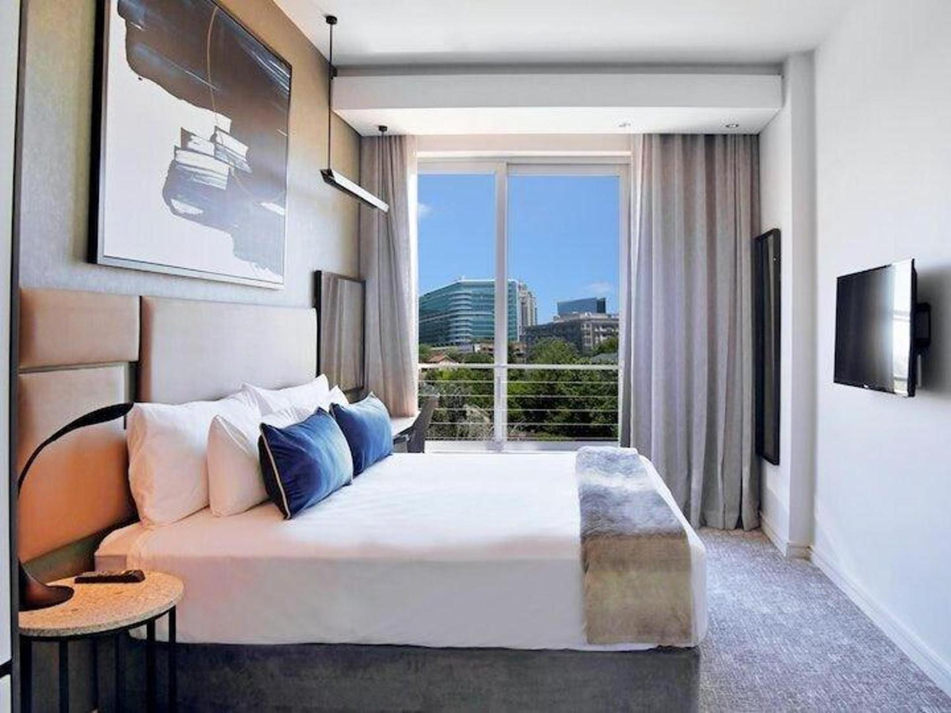 Katherine Retreat - Stylish Apartment in Sandton