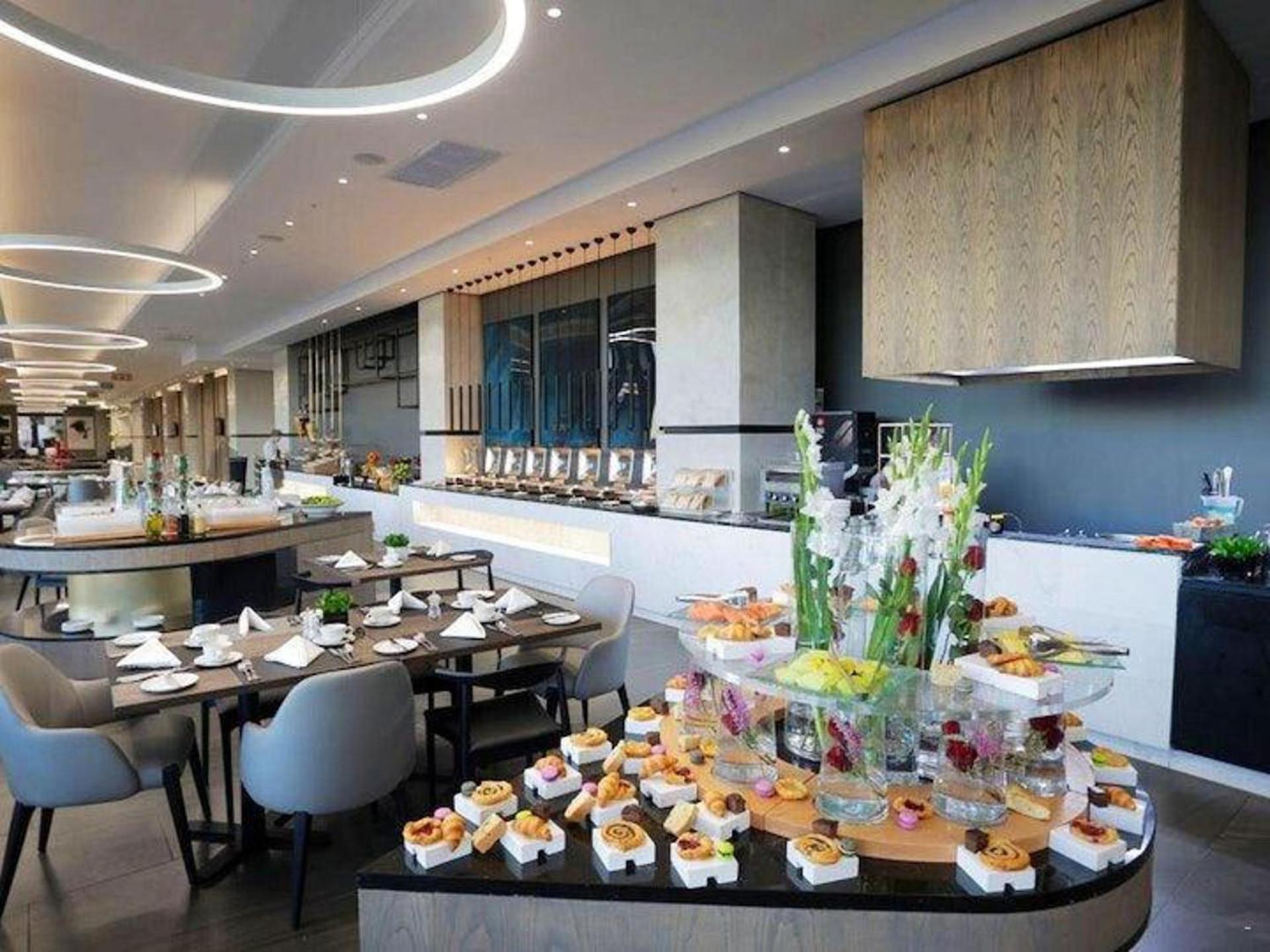 Katherine Retreat - Stylish Apartment in Sandton
