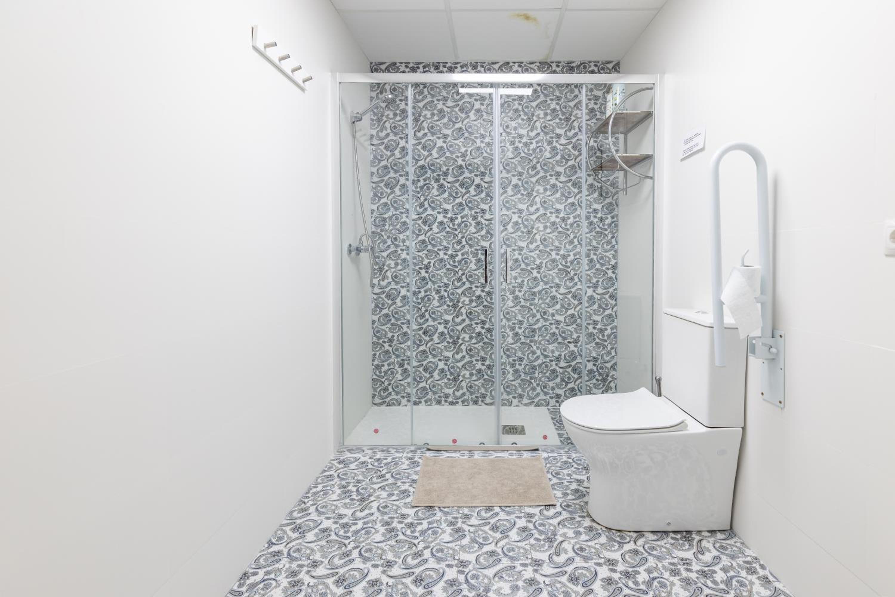 Aparthotel Mediterráneo by NeoHotels-Centro 8 min by Metro