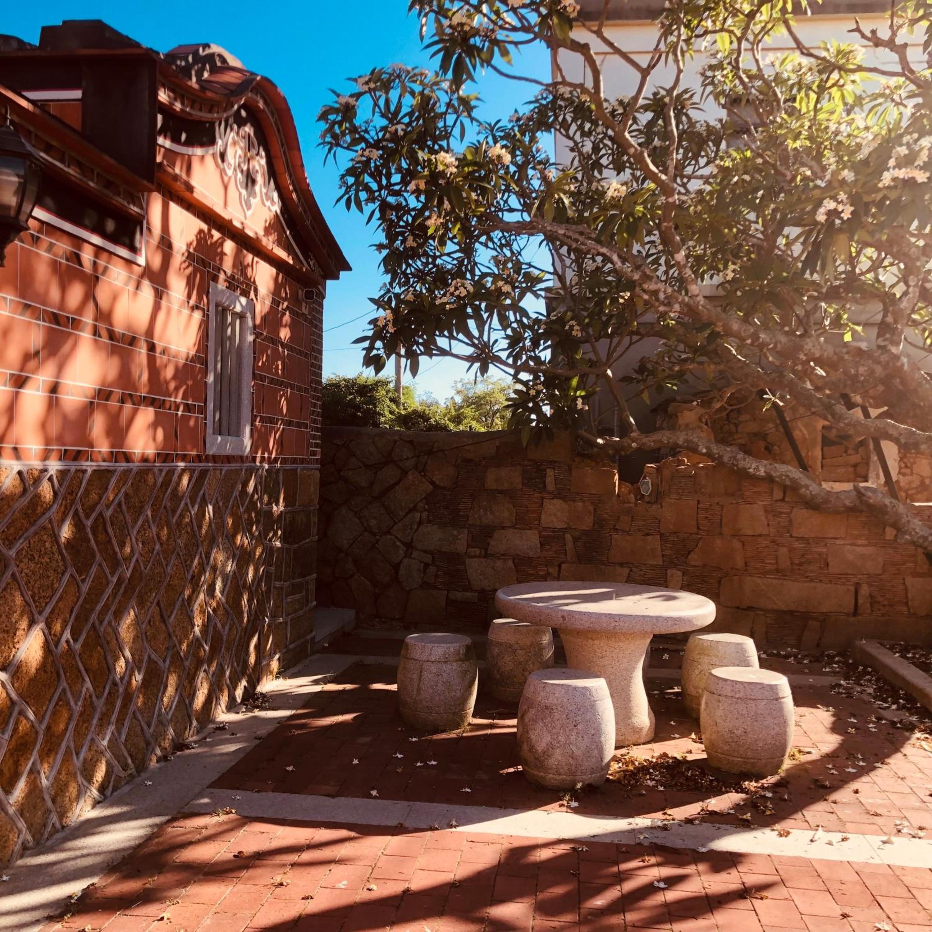 Wuzou Guesthouse