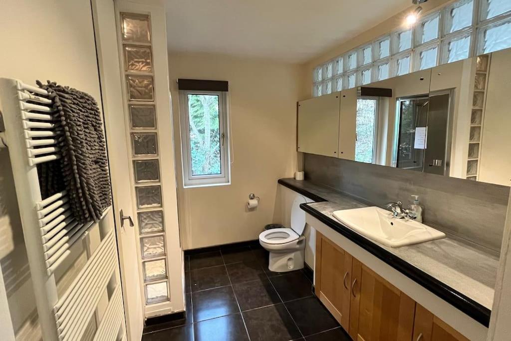 Acorn Lodge, 4 bedroom, Glasbury, Hay & Brecon view 4