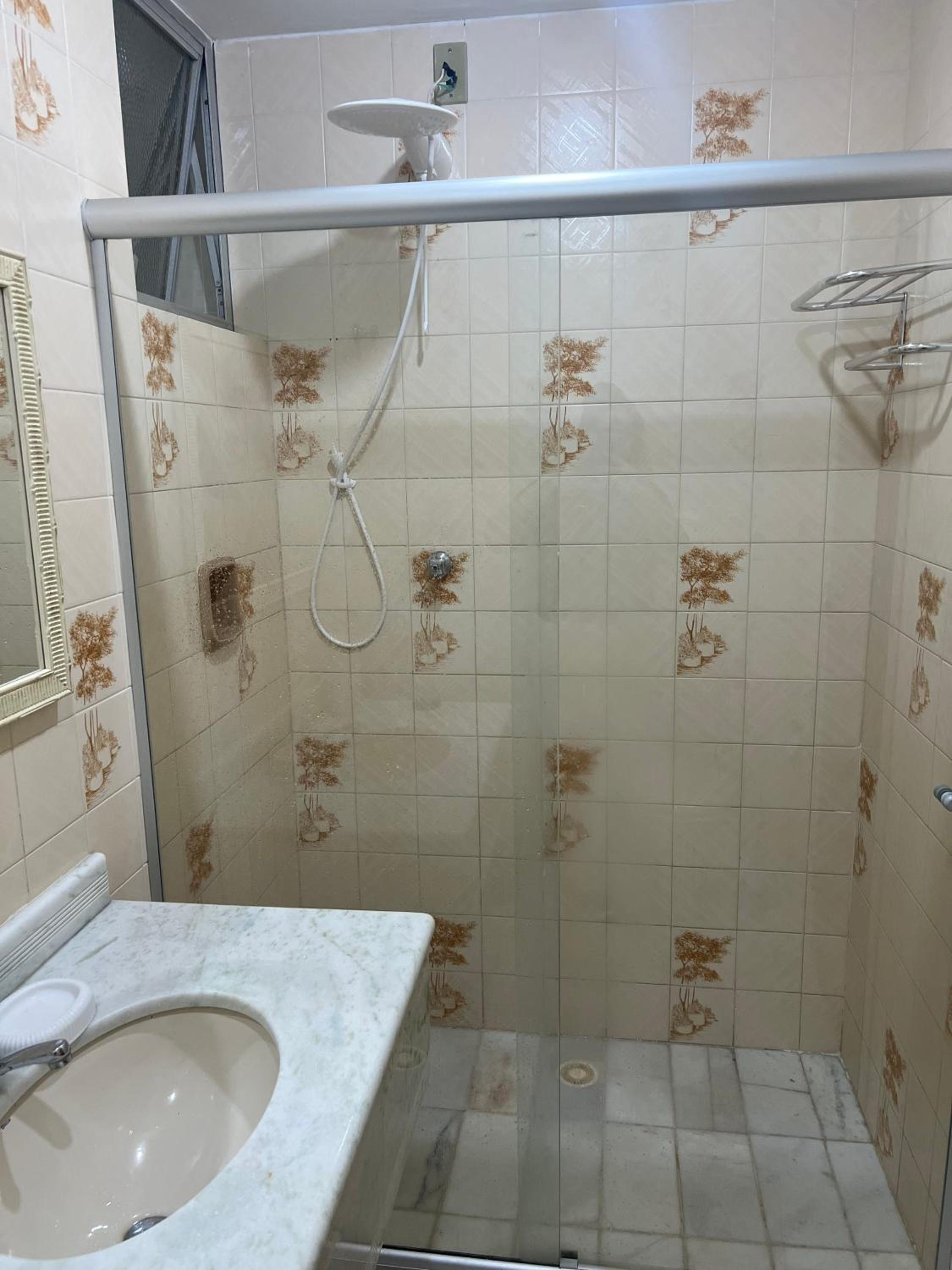 Apartamento incrível em Cabo Frio com localização privilegiada ao lado da praia do forte!
