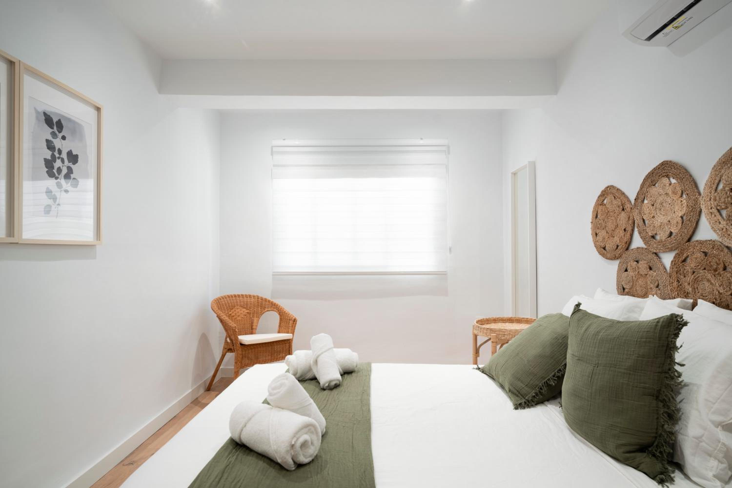 Ronda Suites junto estación tren y hospitales photo 2