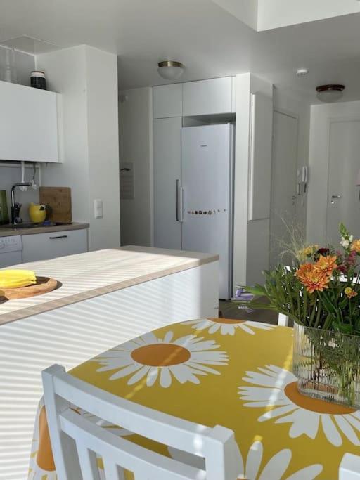 Bright apartment by the sea