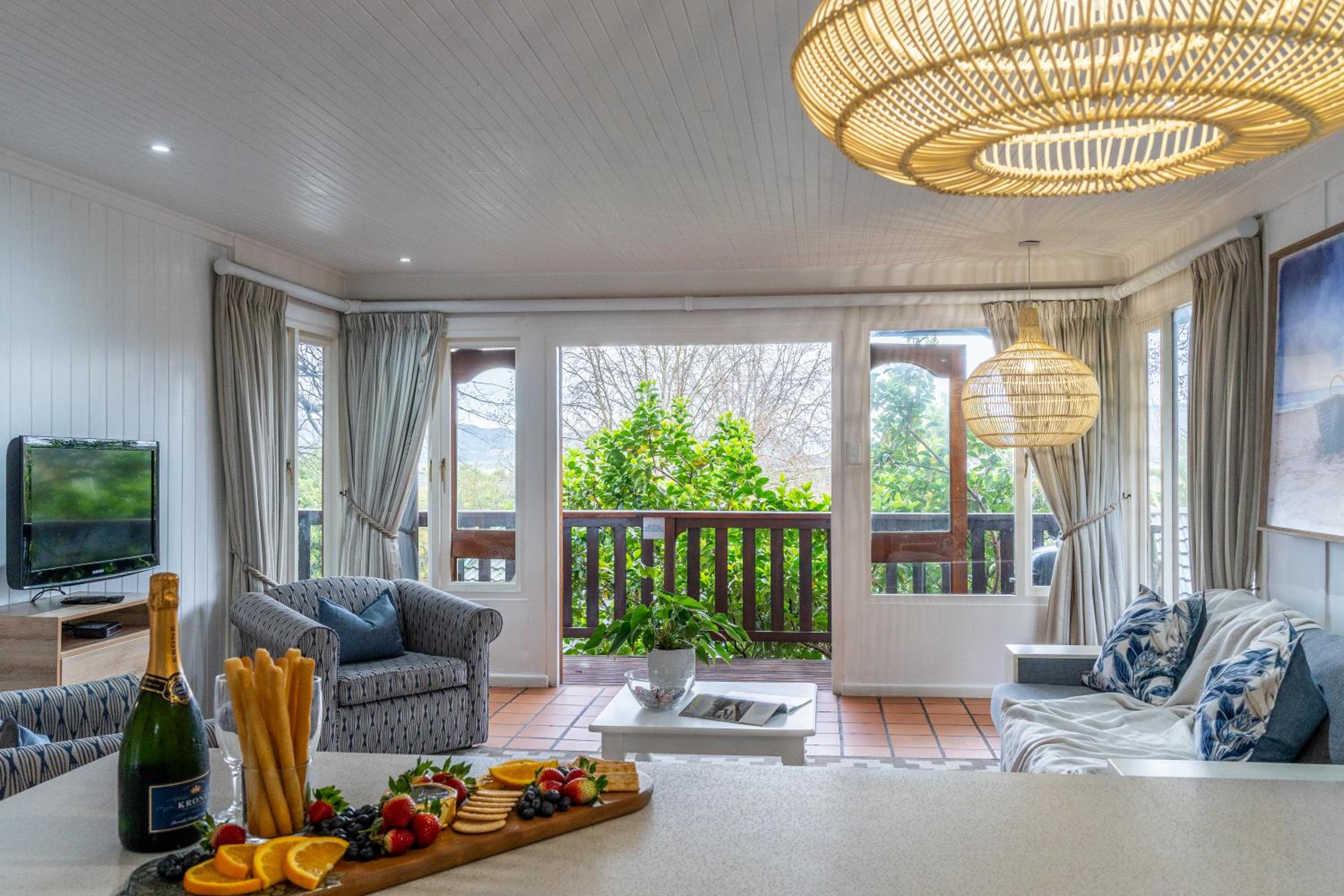 Knysna - Kingfisher Cottage view 4