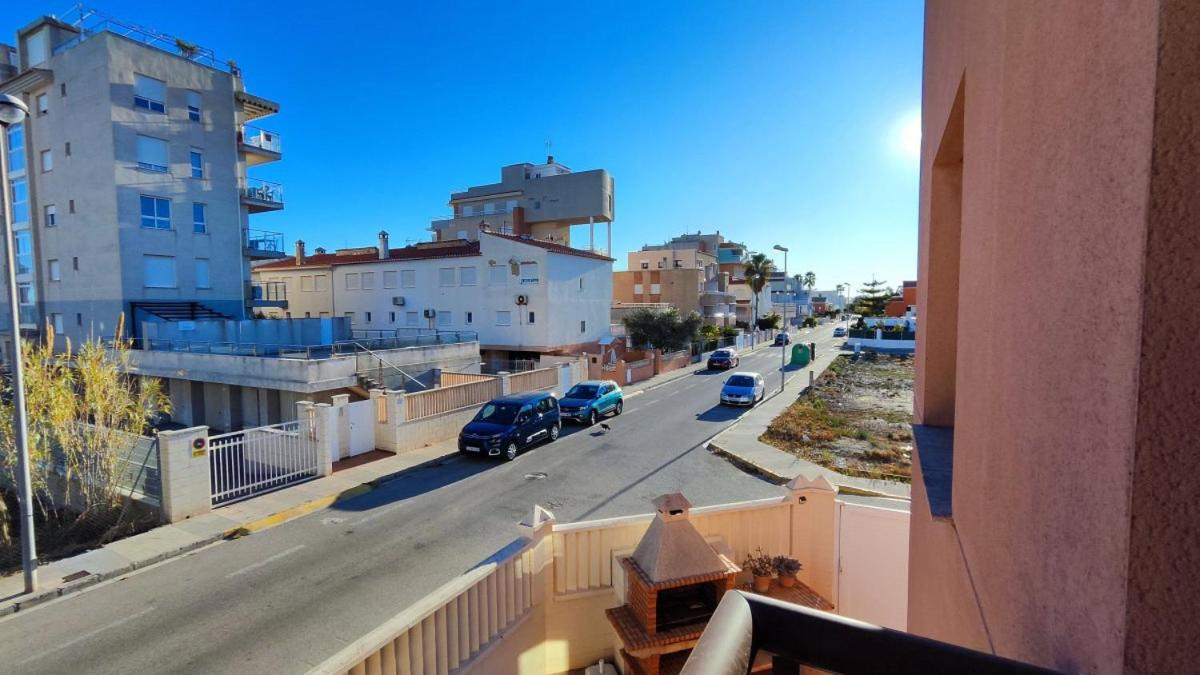 Casa muy cerca del mar con piscina view 2