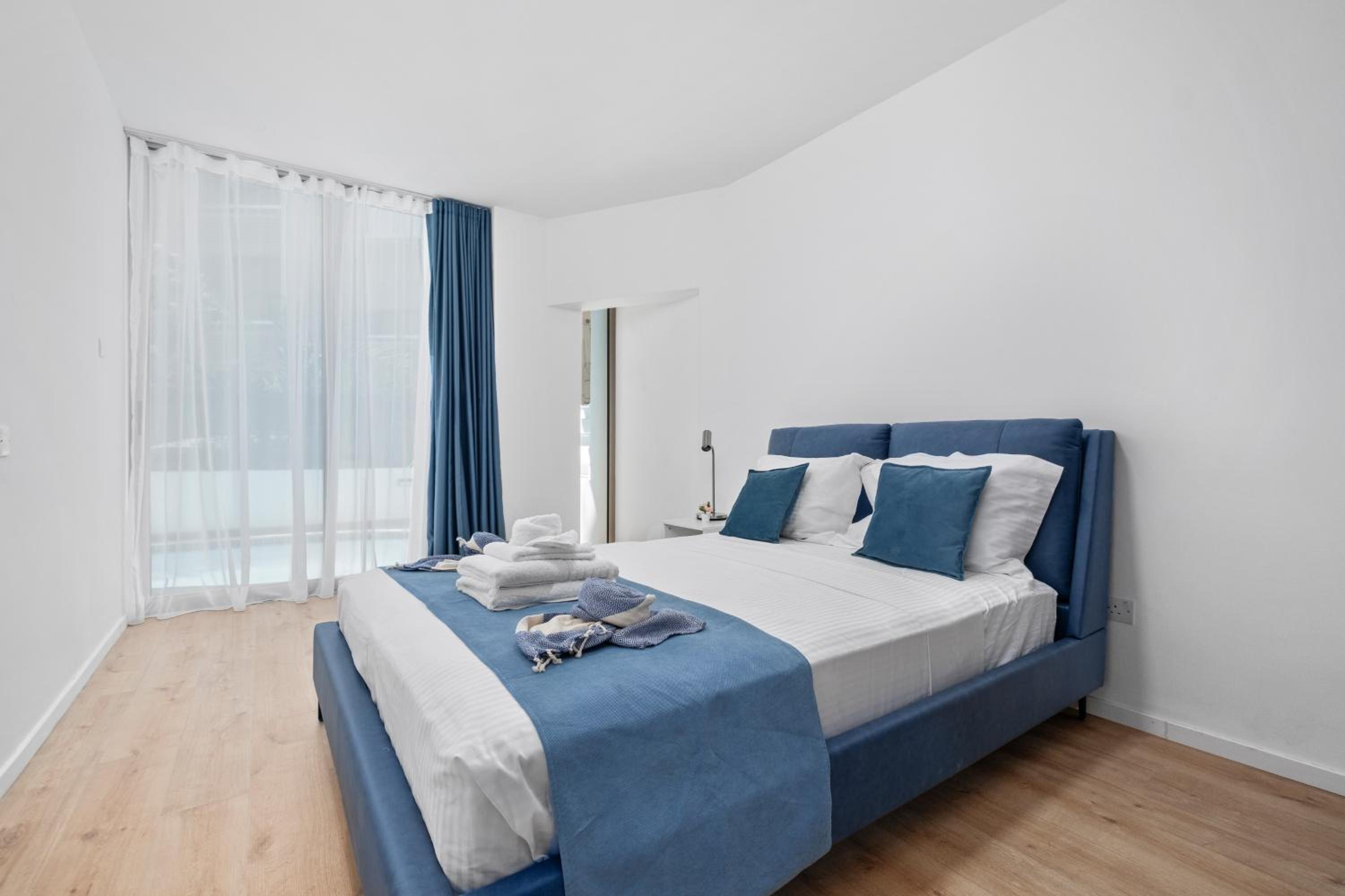 Paradise Apartment with Private Pool & Sea View
