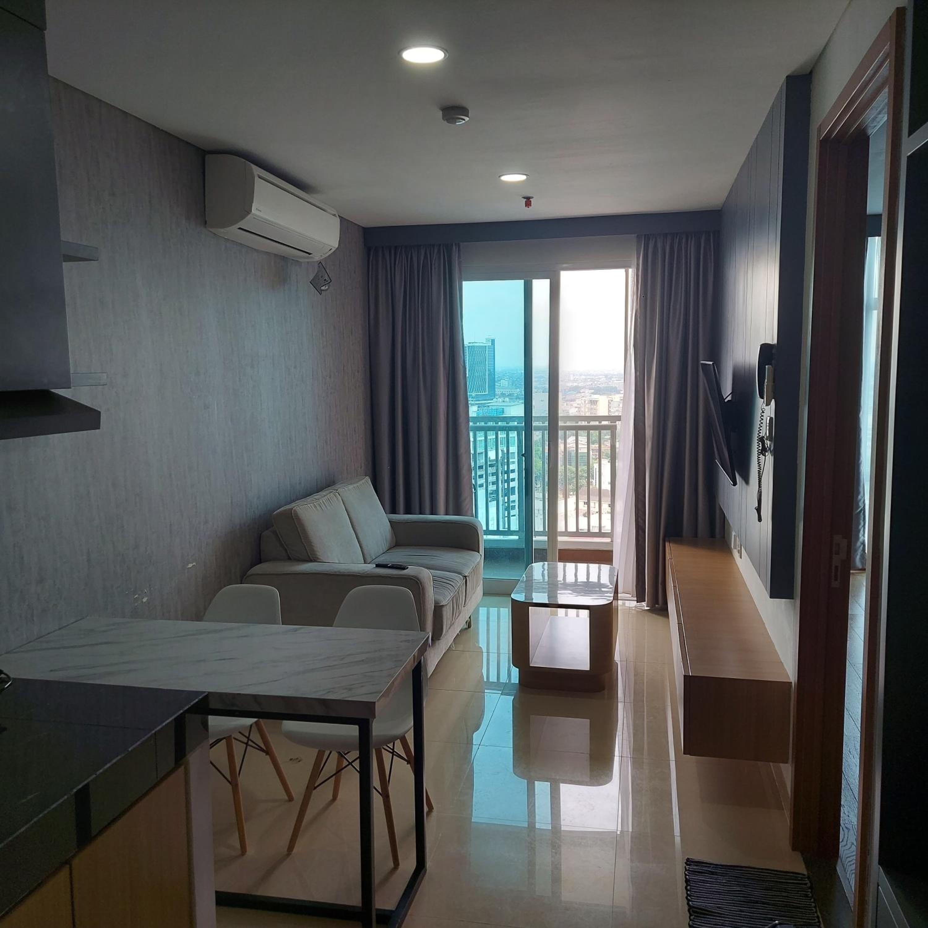 Reiz Condo 1 BR Medan view 4