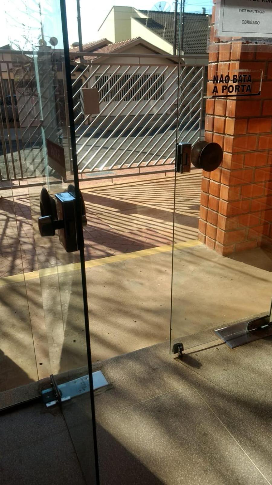 Apartamento Espaçoso Bairro Piracicamirim