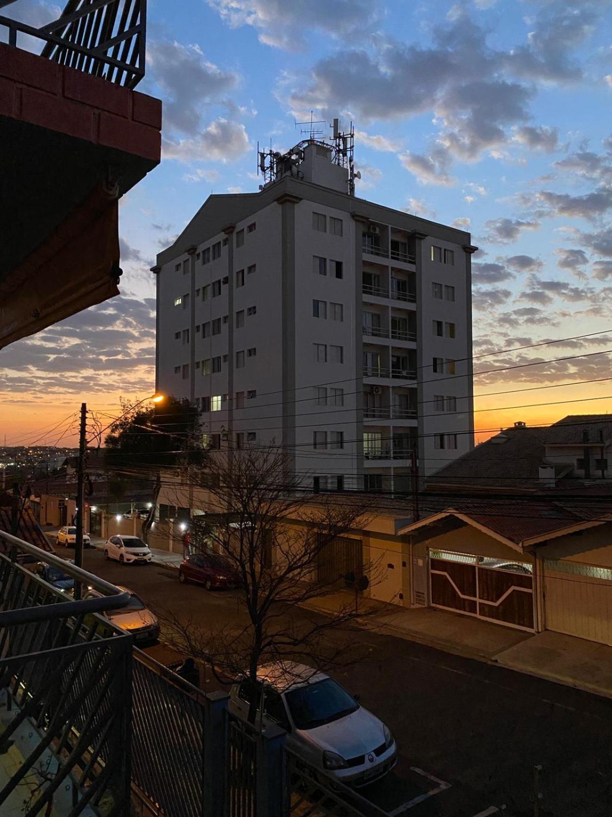 Apartamento Espaçoso Bairro Piracicamirim