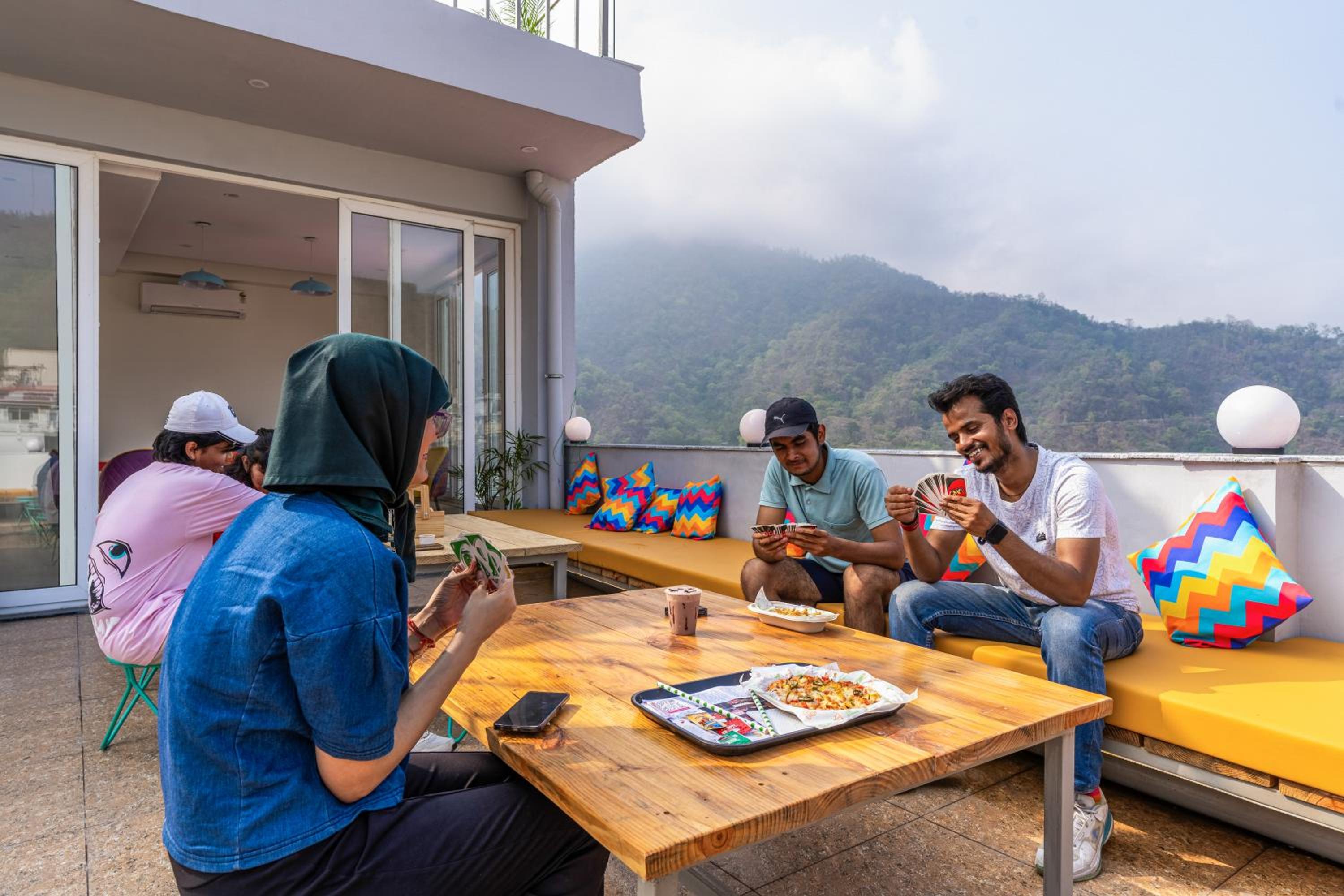 goSTOPS PLUS Rishikesh Tapovan