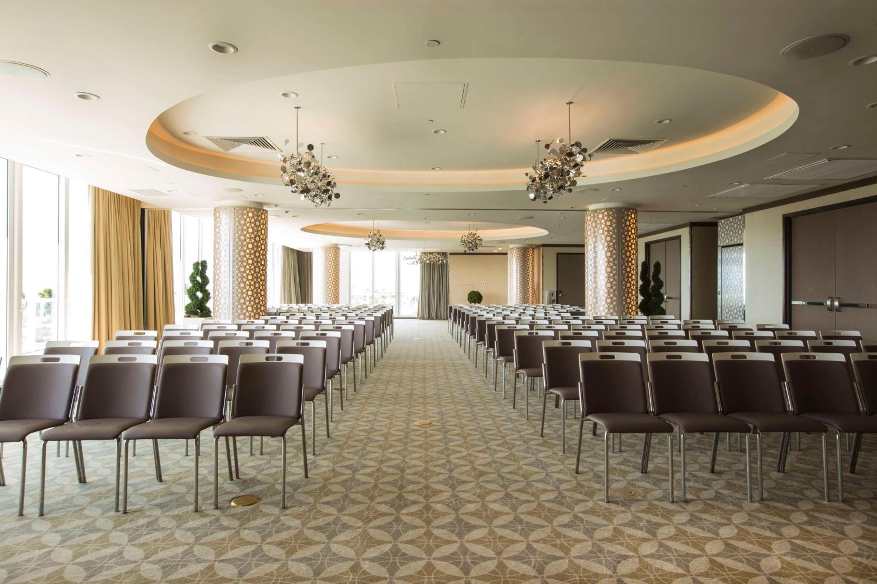Hilton at Resorts World Bimini - Property Image 11