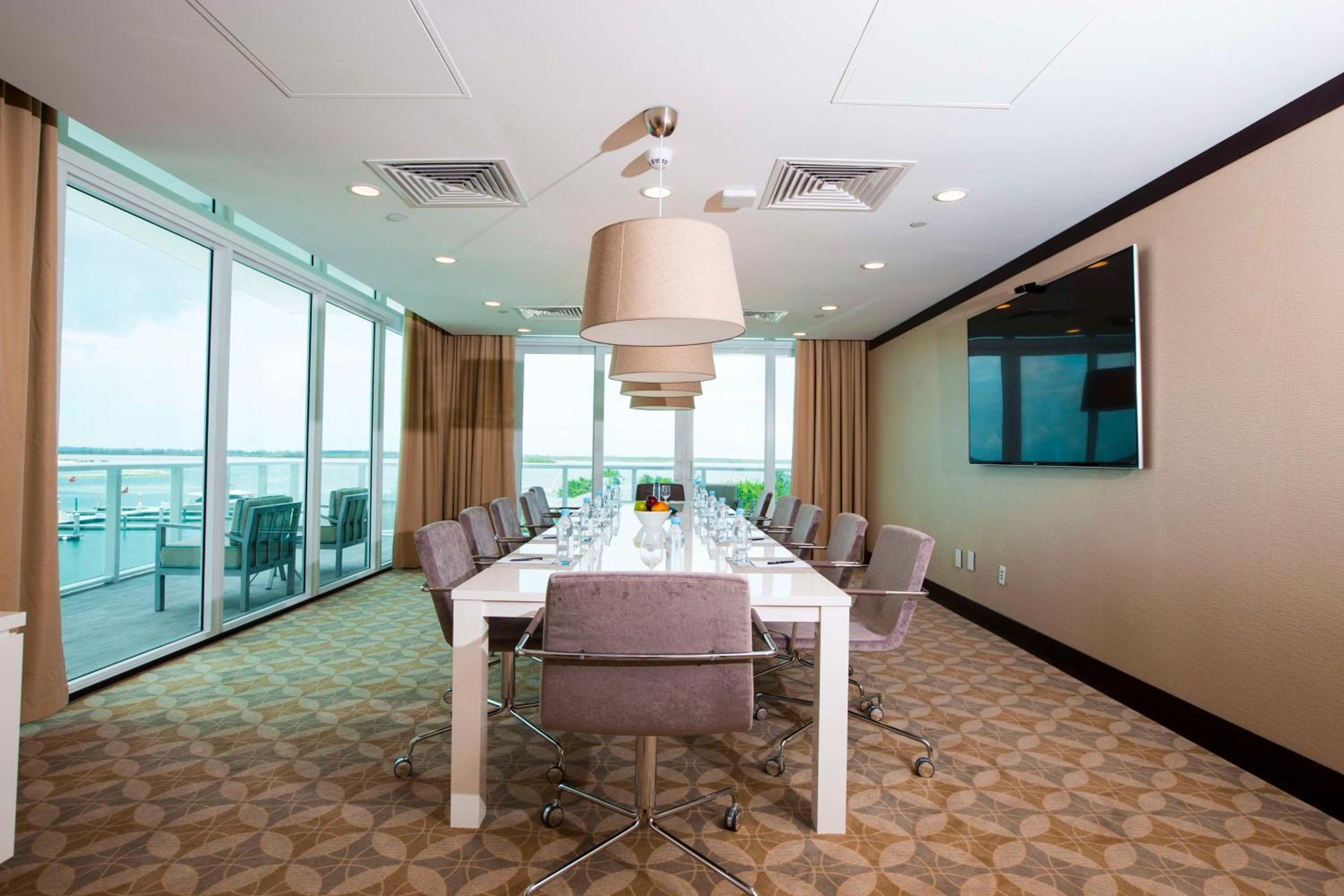 Hilton at Resorts World Bimini - Property Image 18
