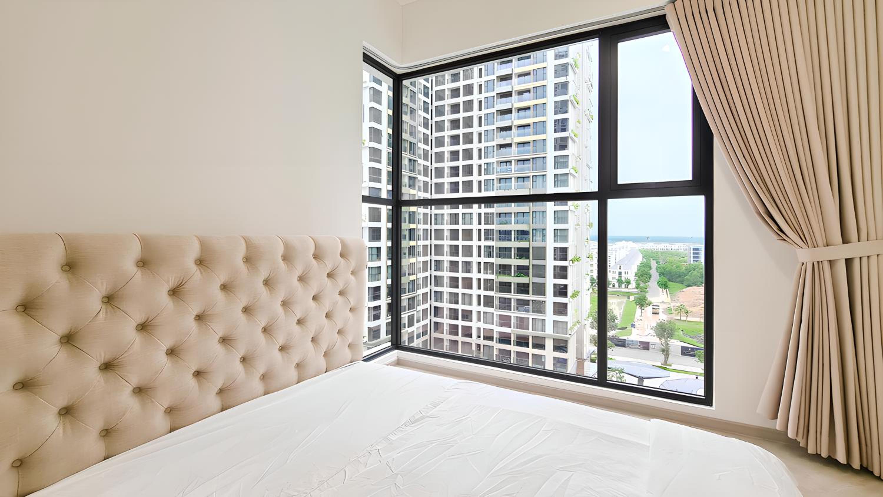 Lumiere Boulevard One