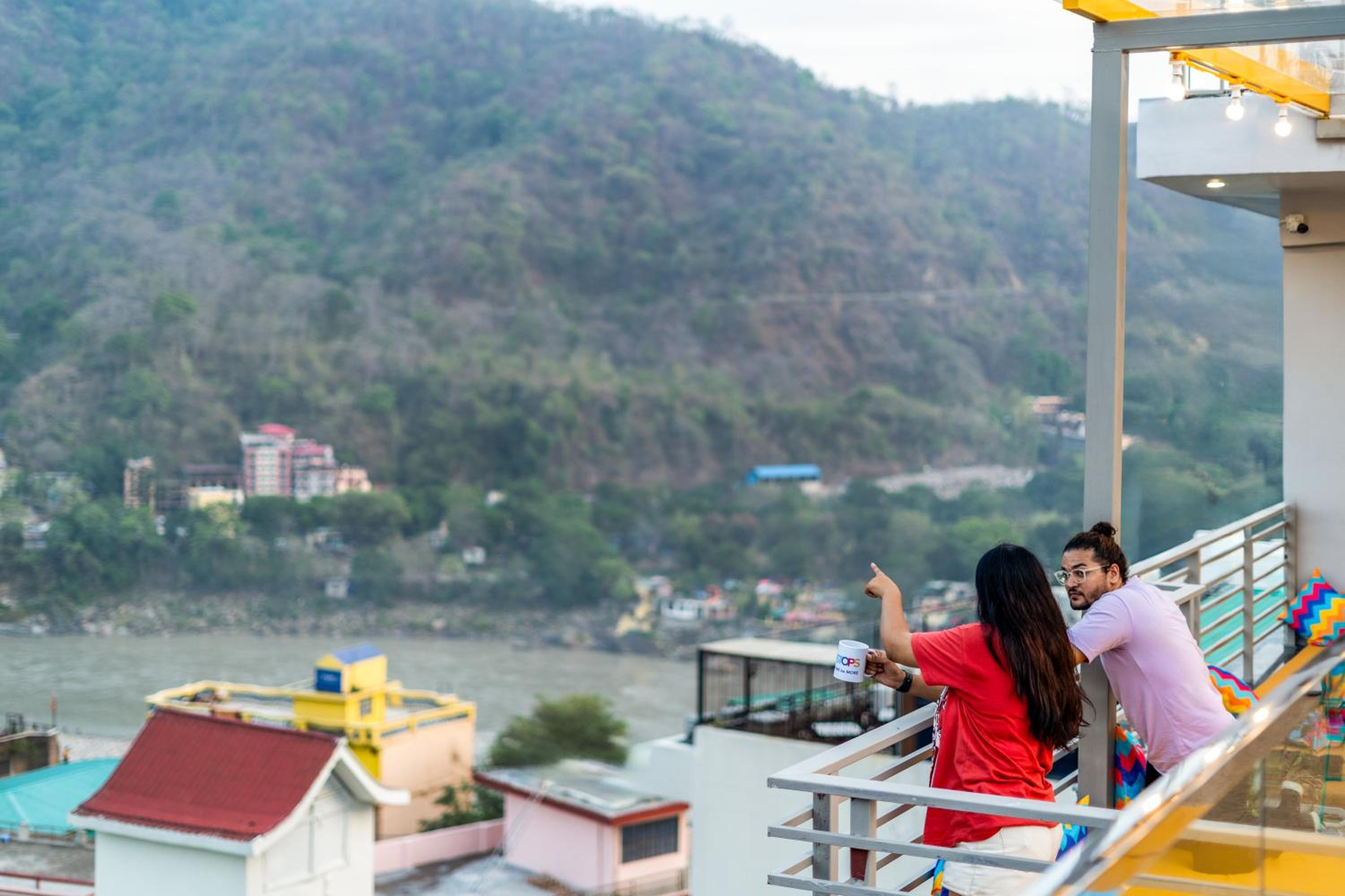 goSTOPS PLUS Rishikesh Tapovan
